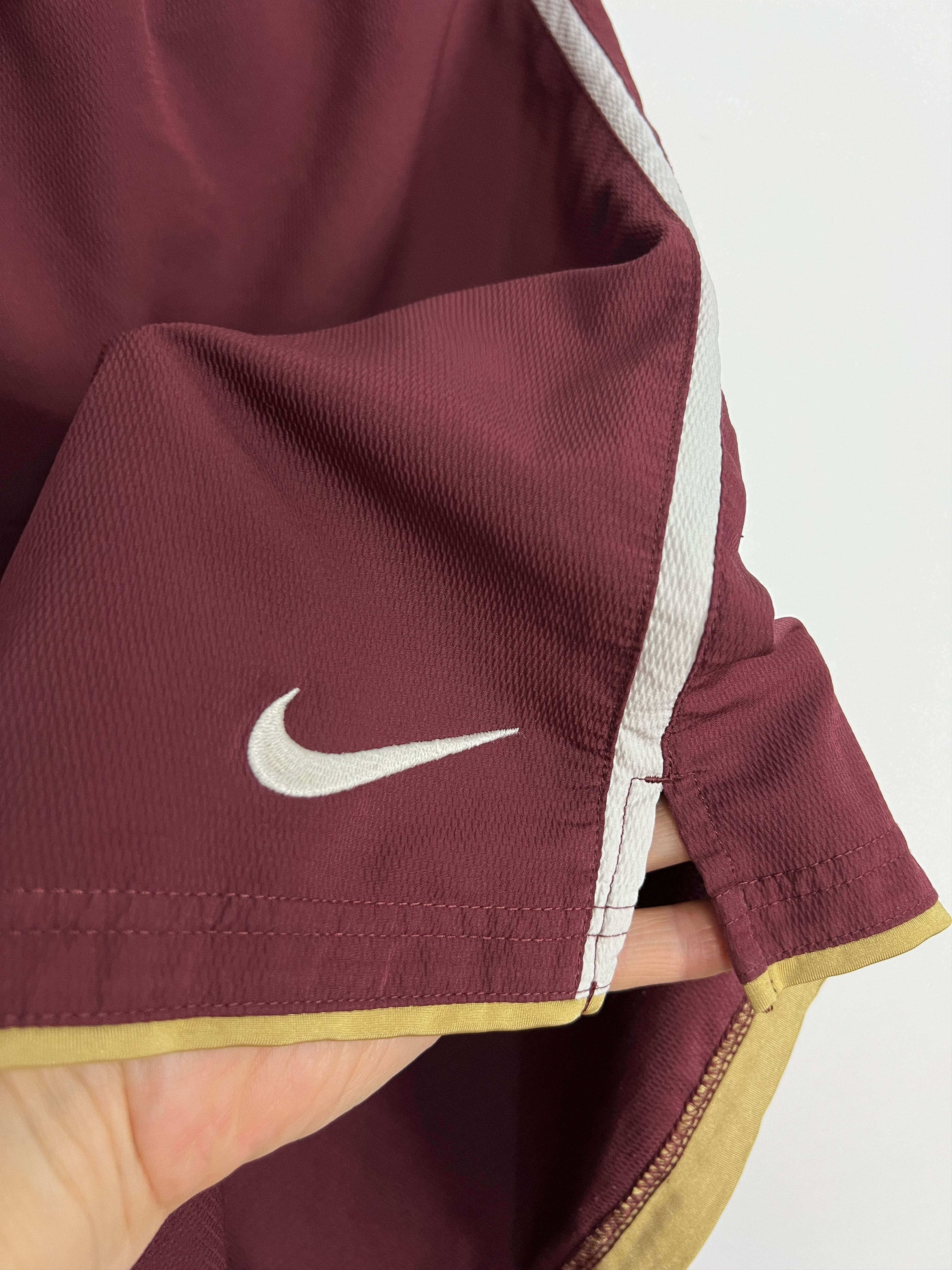 Nike Vintage Nike Arsenal Football Shorts Soccer Gunners Athletic Size US 34 / EU 50 - 5 Thumbnail