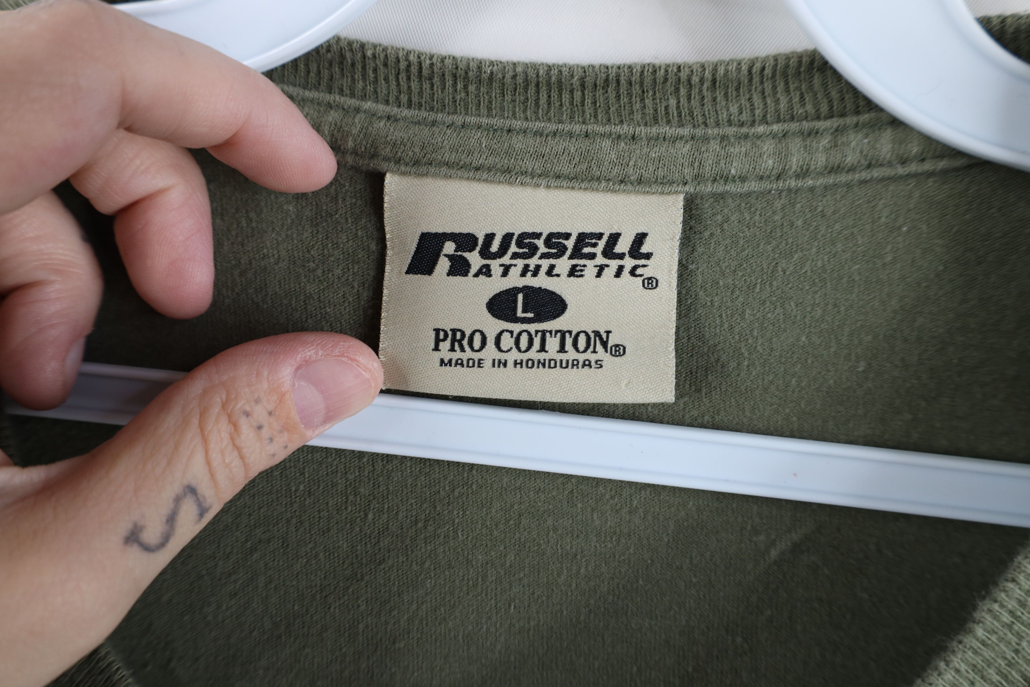 Russell Athletic Vintage 90s Russell Athletic Cotton T-Shirt Olive Green Size US L / EU 52-54 / 3 - 9 Thumbnail