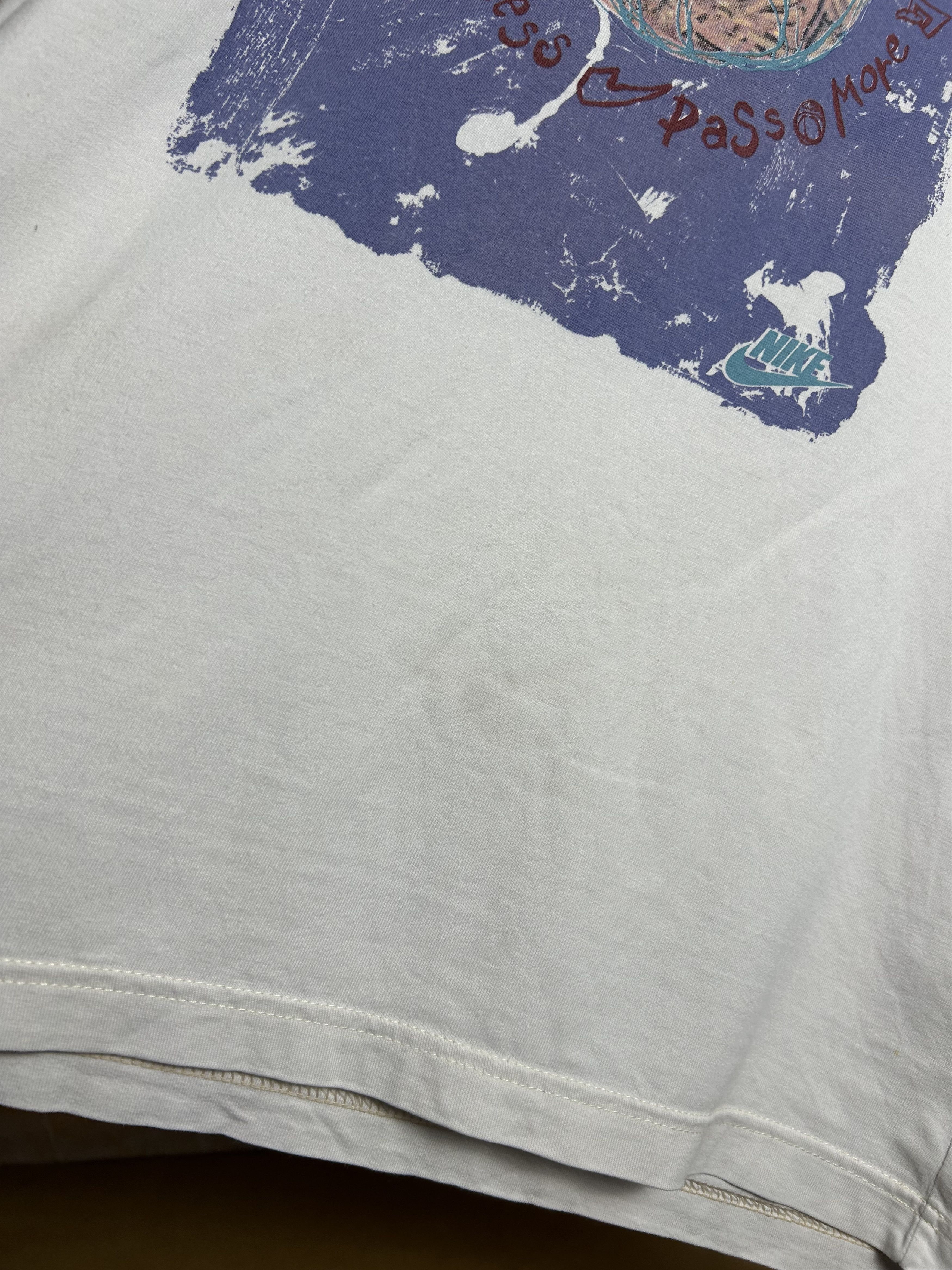 Nike Vintage 90s Nike Hoop Heroes Pass More Graphic T-shirt Size US XL / EU 56 / 4 - 10 Thumbnail