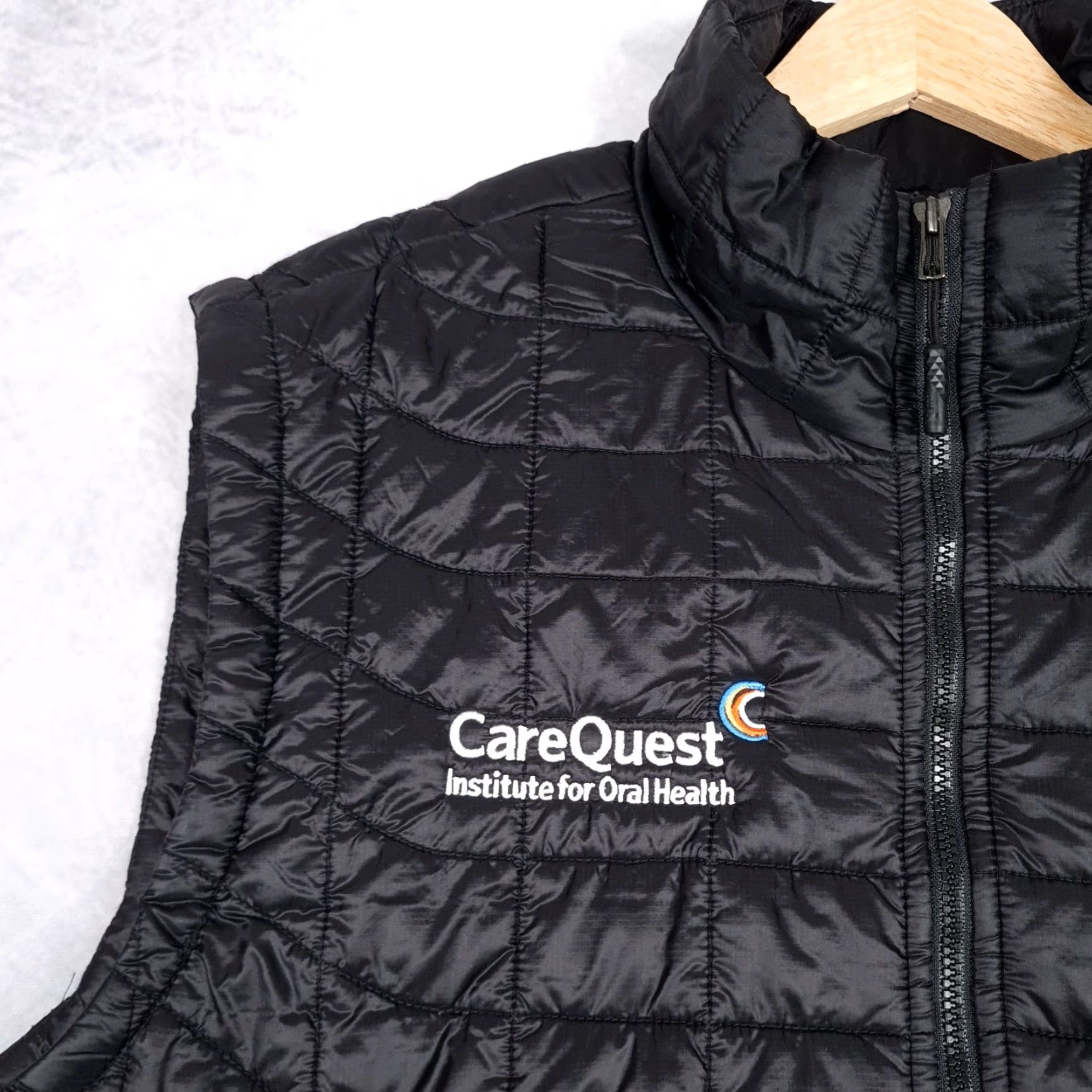 The North Face The North Face Thermoball Vest Mens Medium Black Quilted Lightweight Hike Size US M / EU 48-50 / 2 - 4 Thumbnail