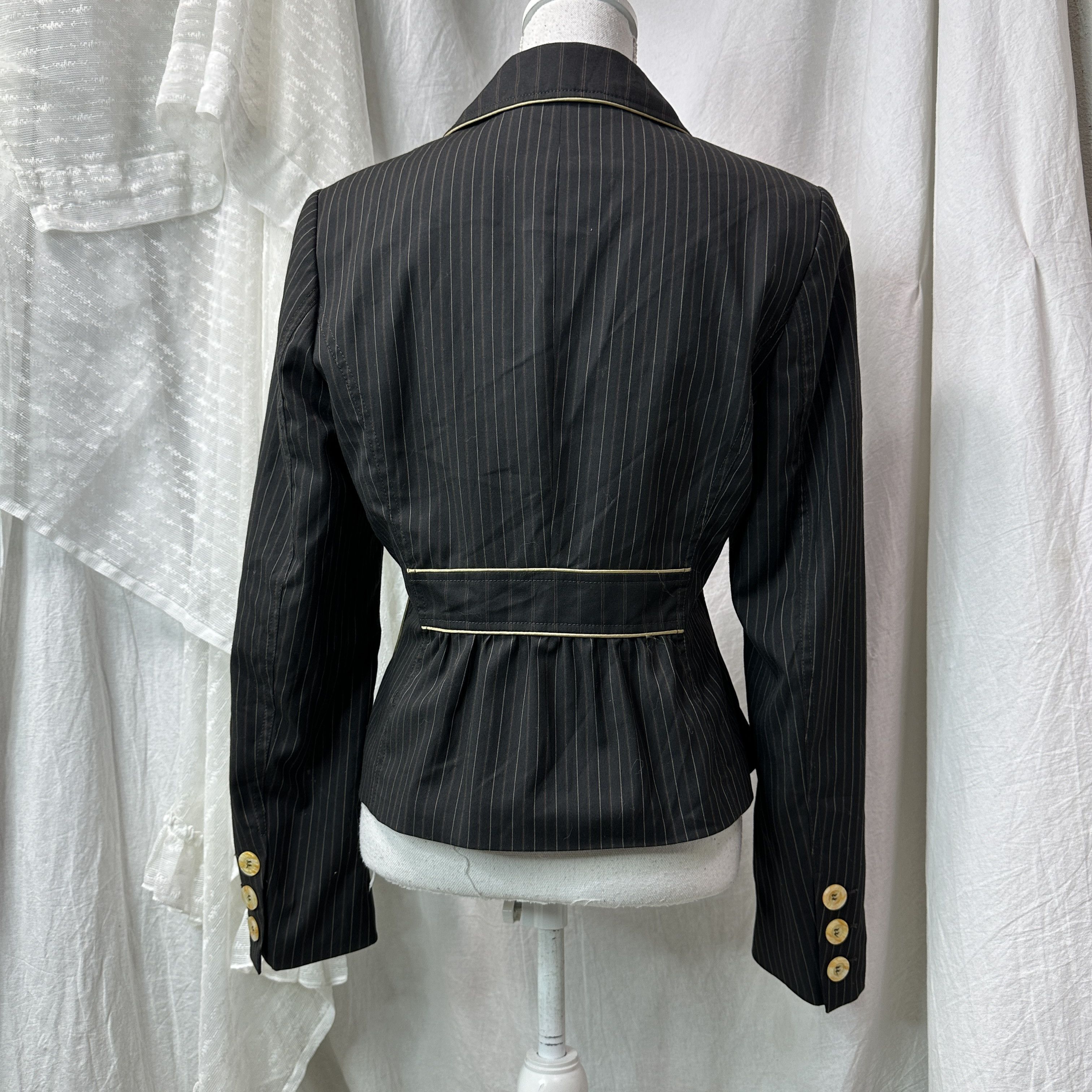 Vintage Vintage Pinstripe Fitted Classy Minimalist Blazer 00s Size S / US 4 / IT 40 - 3 Thumbnail