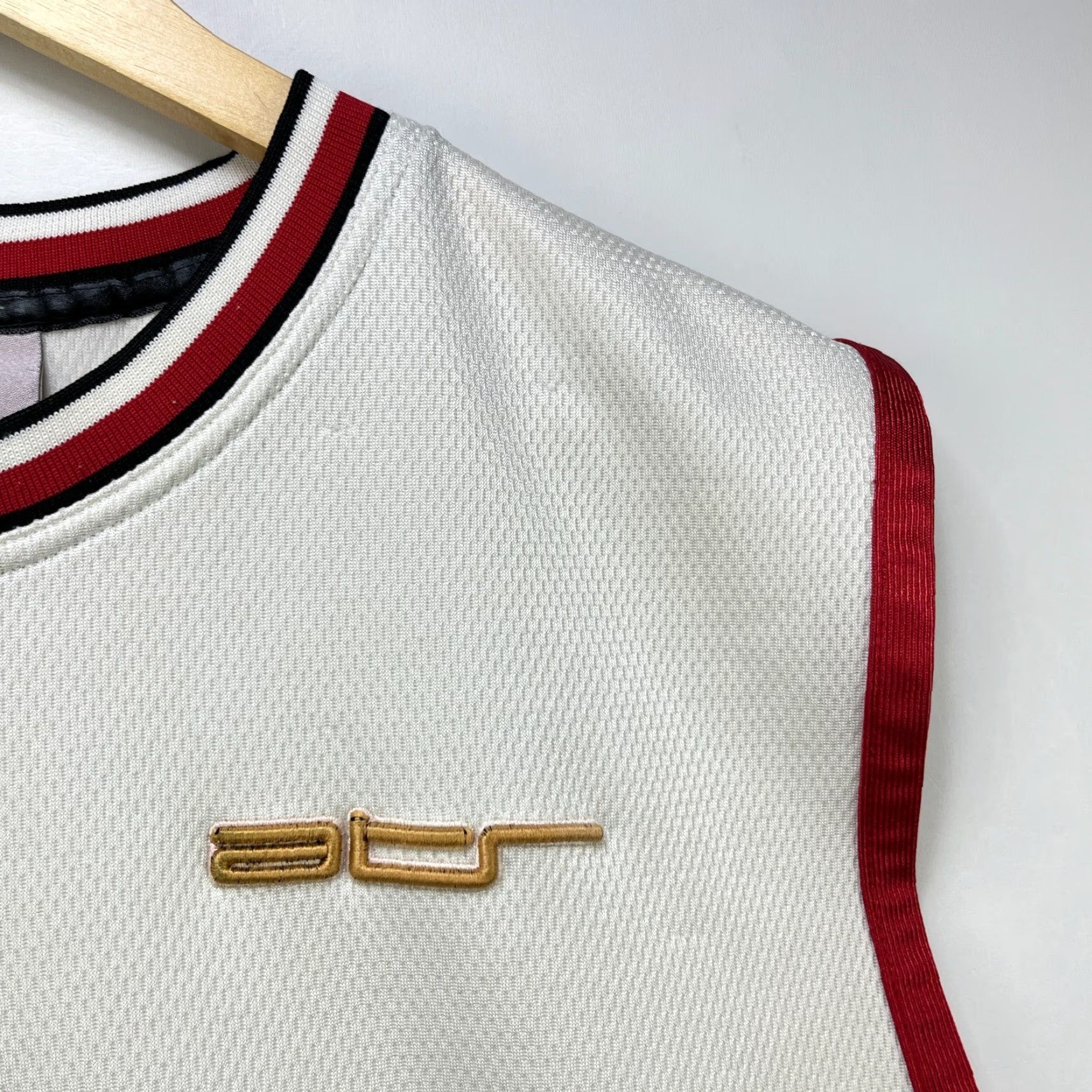 Reebok VINTAGE Reebok Above the Rim Basketball Jersey Shirt Men M White Jersey Size US M / EU 48-50 / 2 - 3 Thumbnail