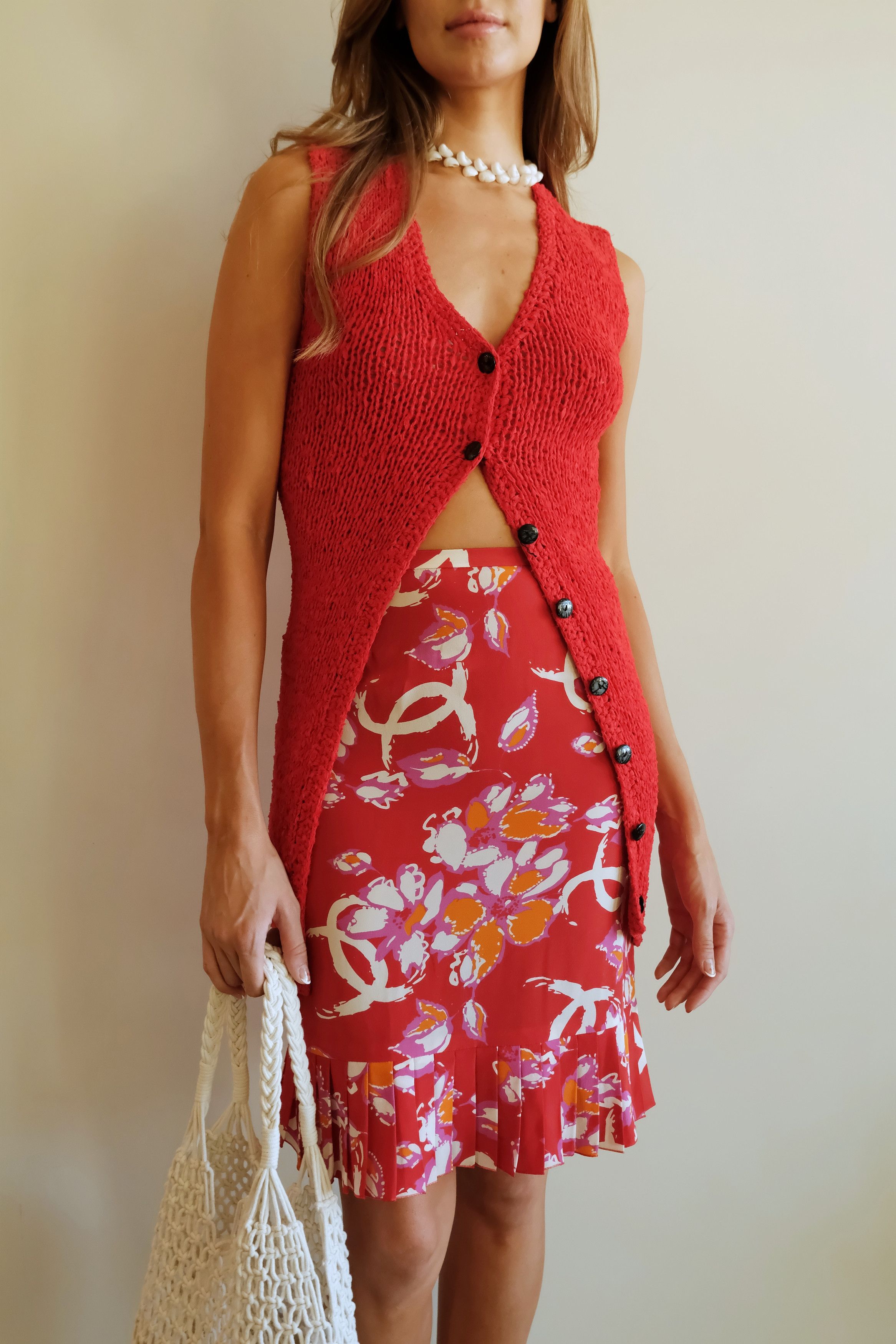 Chanel Chanel Vintage 2001 Red CC Skirt with Pleated Hem Size 27" / US 4 / IT 40 - 3 Thumbnail