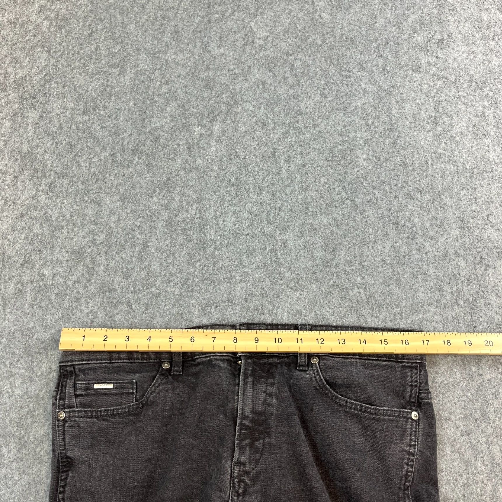 Hugo Boss HUGO BOSS Jeans Slim Delaware 3 Dark Wash Grey Denim 34 Slim Fit 5-Pocket Mens Regular Size 34 Overall Stretching Comfort Ready to Wear Size US 34 / EU 50 - 6 Thumbnail