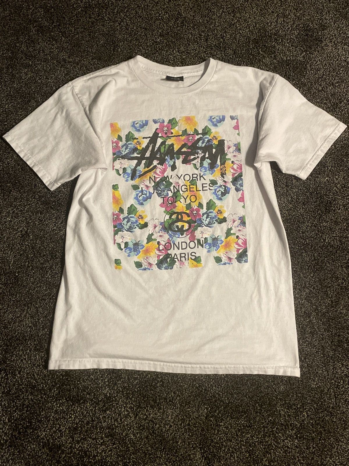 Streetwear × Stussy Stussy ITP Flower White Tee Large | Grailed