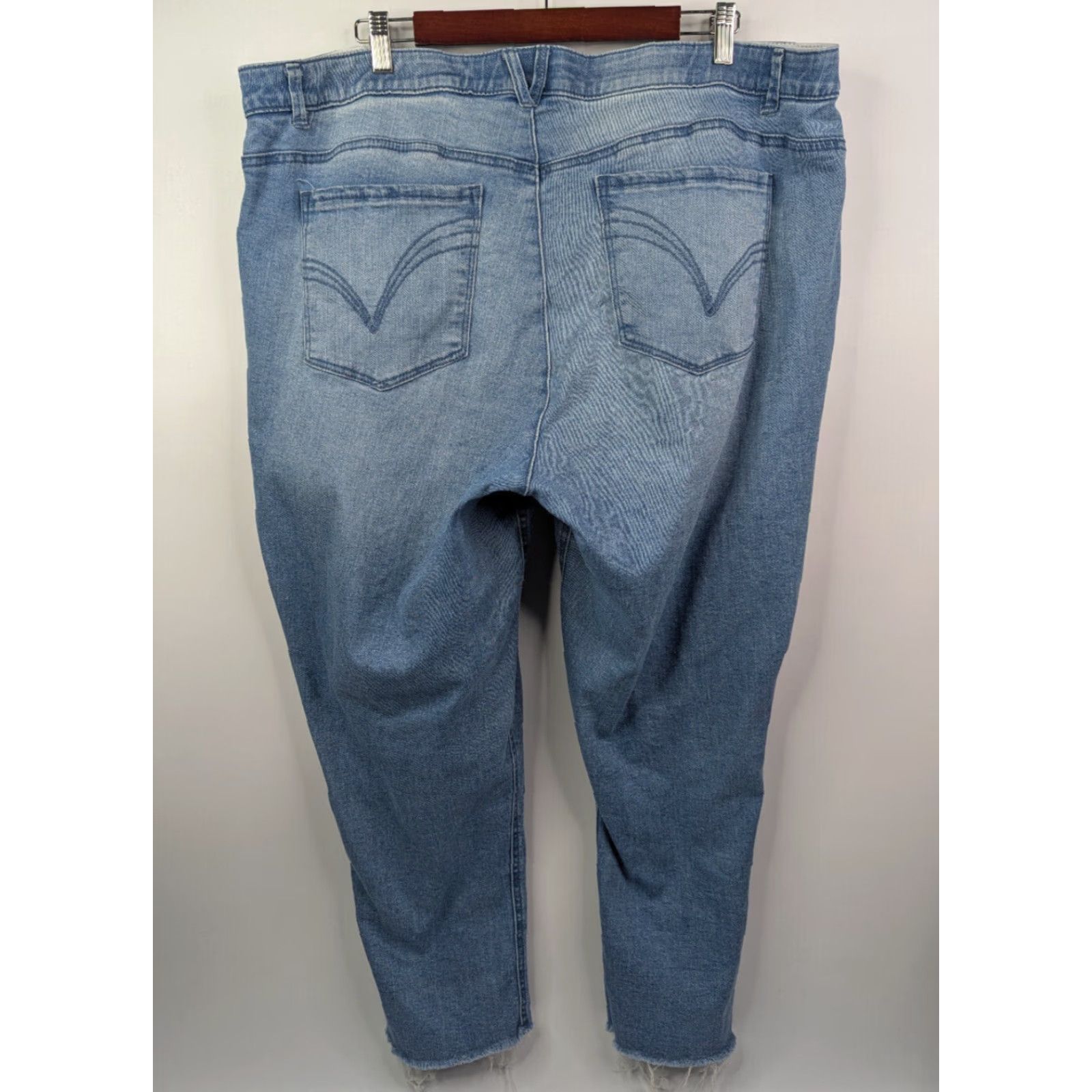 Vintage Democracy Jeans Women 20W Blue Denim Cropped Elastic Waist High Rise Plus Size 20W City Flower Preppy Button Zip Logo Zipper Size 42" / US 20 - 4 Thumbnail