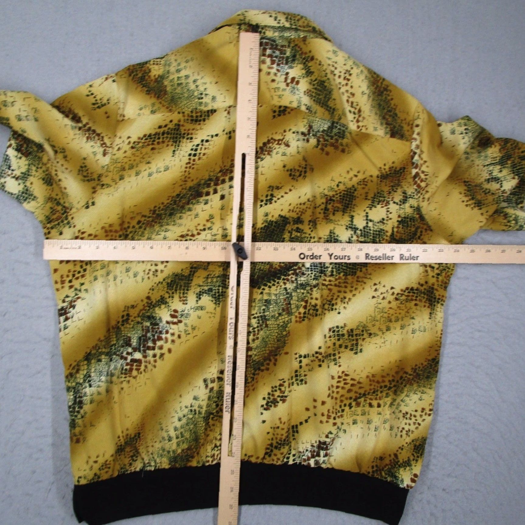 Vintage VINTAGE D'Accord Polo Shirt Shirt Mens L Yellow Snakeskin Print 6075 USA Size US L / EU 52-54 / 3 - 5 Thumbnail