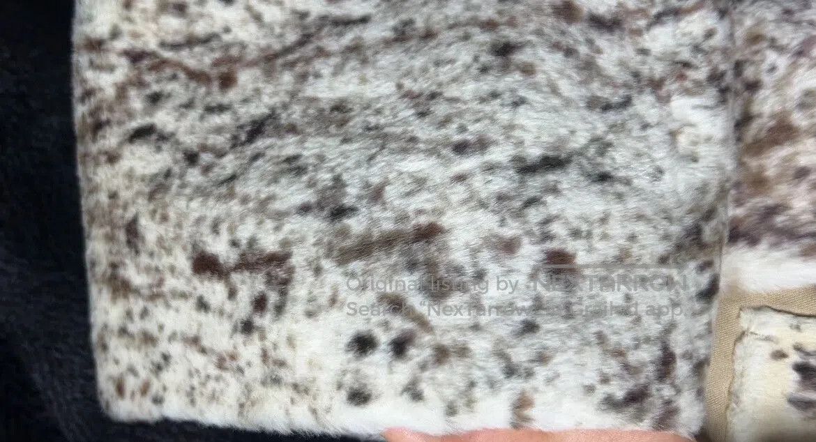 Fendi Fendi Fur Scarf with Spot Design. Size ONE SIZE - 3 Thumbnail