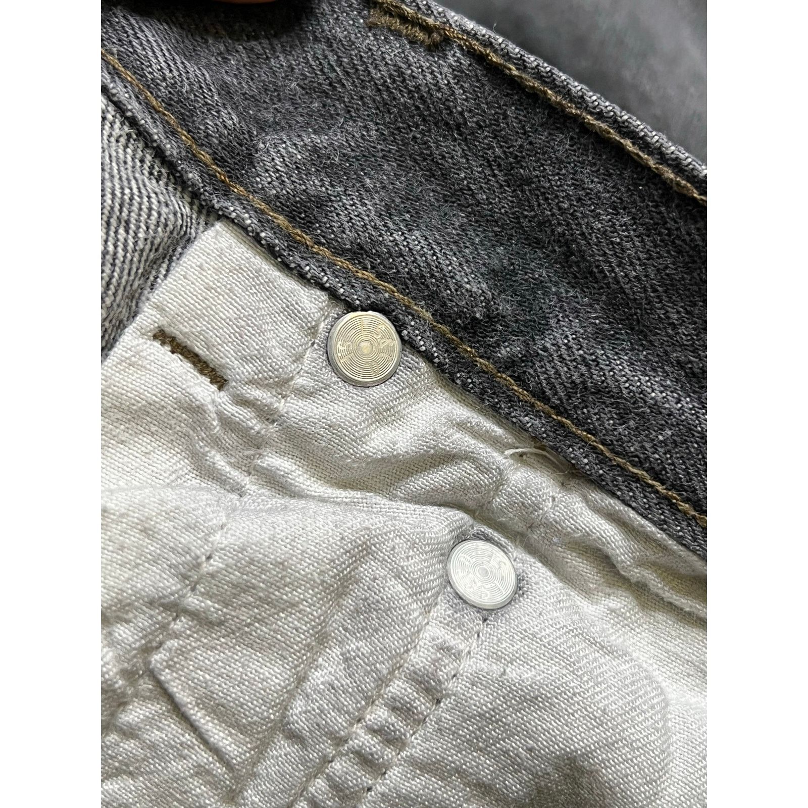 Levi's Vintage Levi's 501 Black / Gray Denim Jeans Men's 38x30 90s Size US 38 / EU 54 - 4 Thumbnail