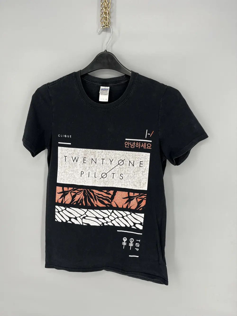 Band Tees Vintage Y2k Twenty One Pilots Vintage Cult Rock Band Tee Size US S / EU 44-46 / 1 - 3 Thumbnail