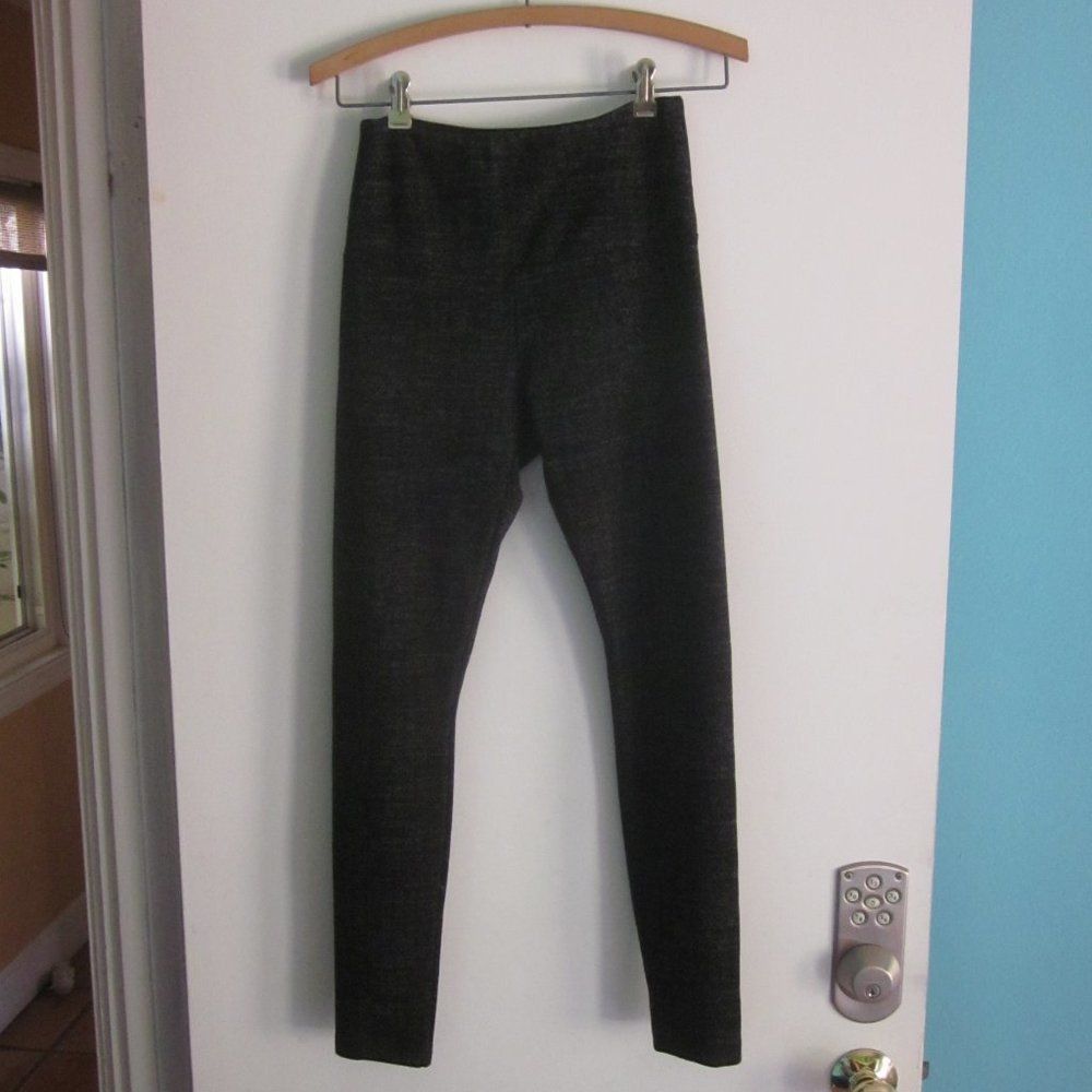 Other Lysse Gray Black Patterned Crop Classic Leggings Size S Size 26" / US 2 / IT 38 - 1 Thumbnail