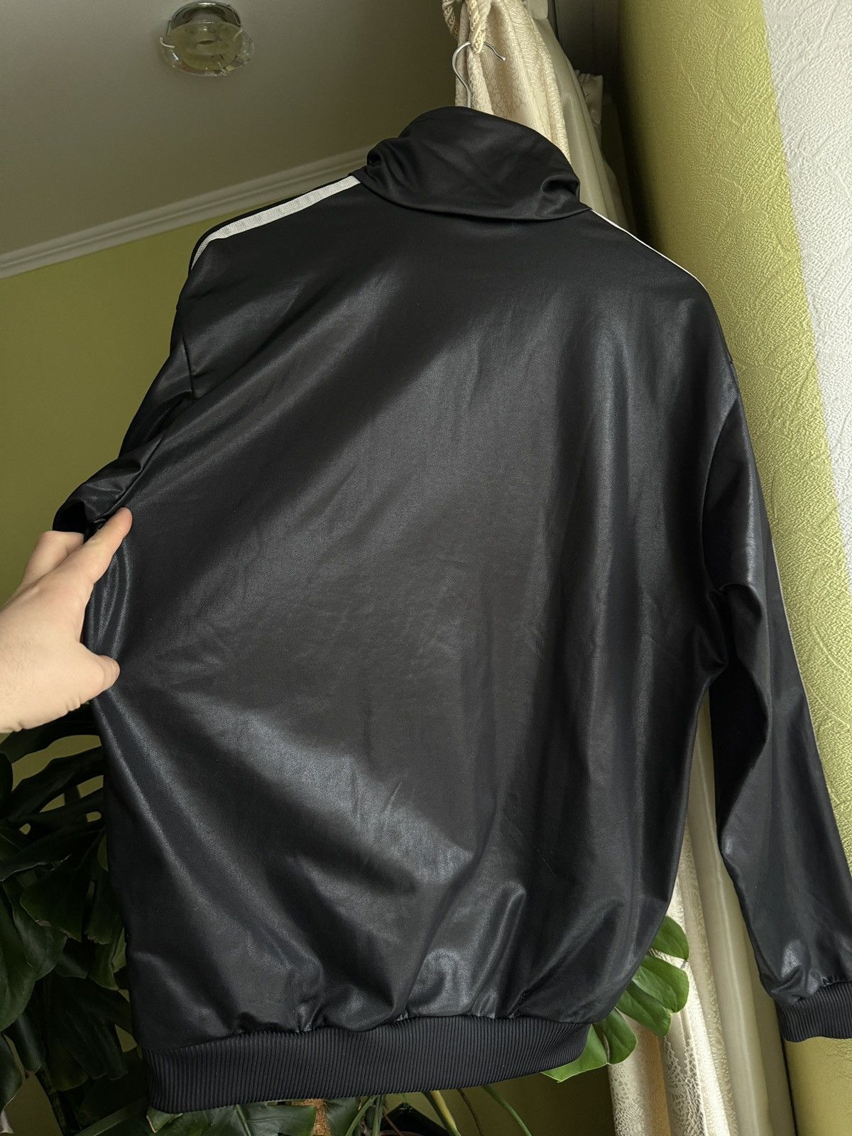 Adidas Chile 62 VintageTrack Jacket Black Y2k japanese