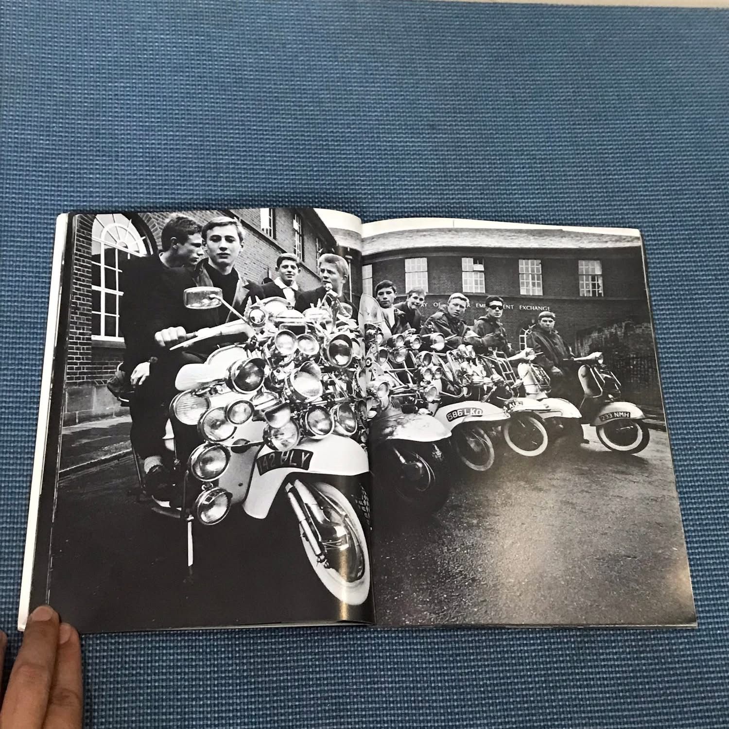 Other UK mod book Mods! : Over 150 Photographs from the Early ‘60s Size ONE SIZE - 9 Thumbnail