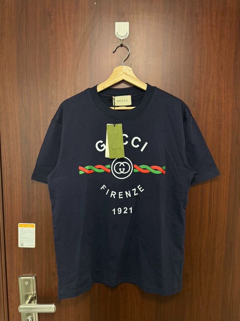 Gucci Gucci Navy Logo Short Sleeve T-Shirt-dmc Size US S / EU 44-46 / 1 - 1 Thumbnail
