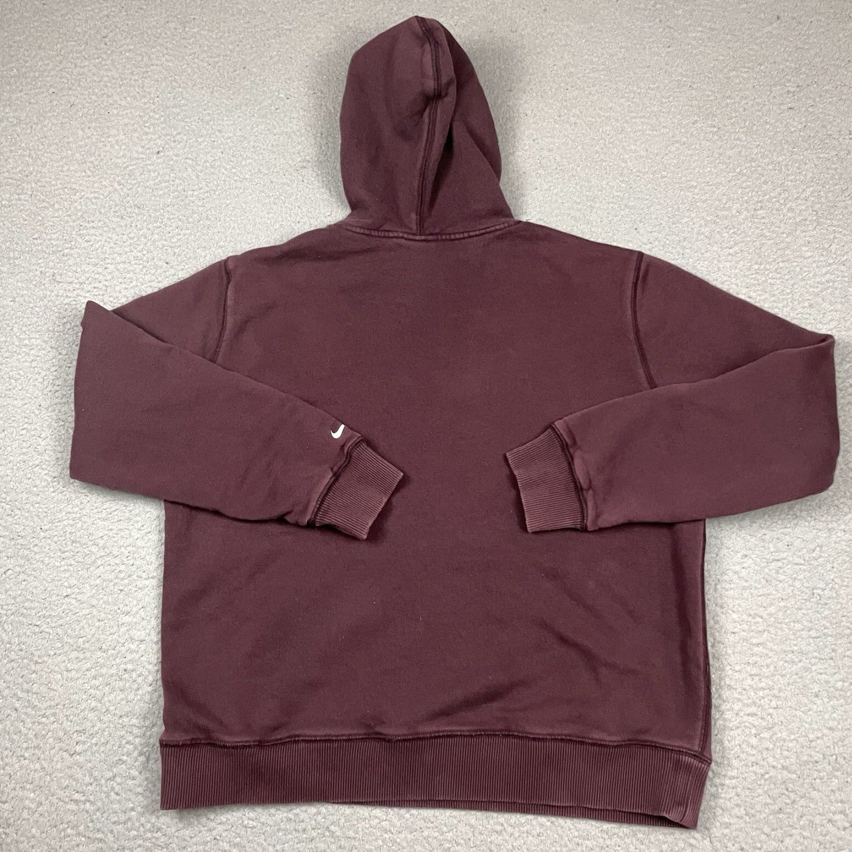 Nike Nike Sweatshirt Hoodie Men Adult Medium Red Embroidered Swoosh Distressed 90s USA Sports Pullover Size US M / EU 48-50 / 2 - 6 Thumbnail