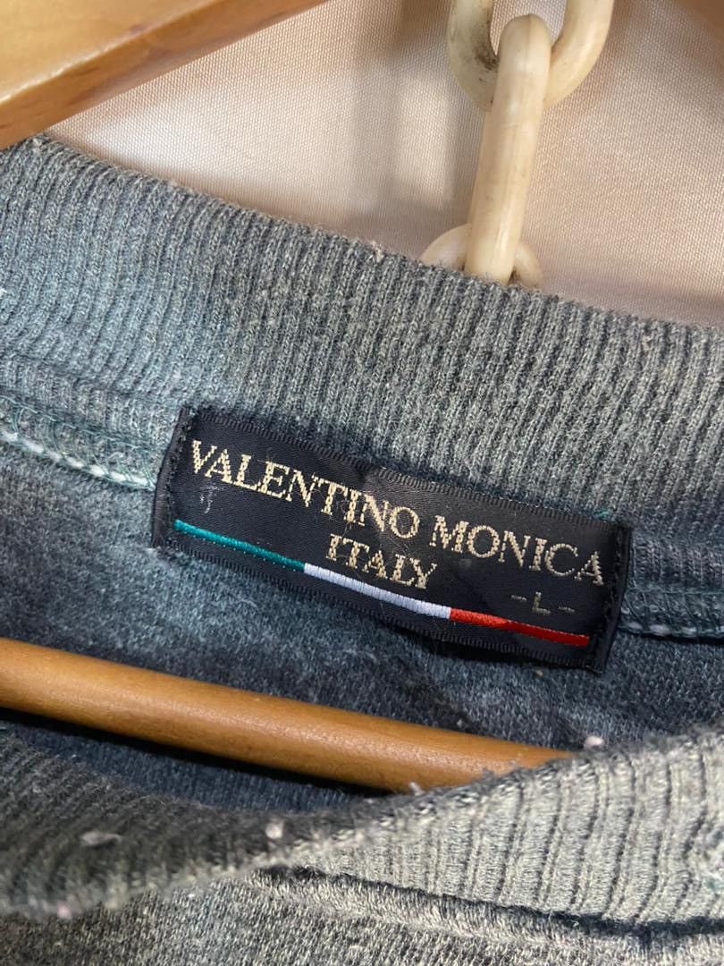Japanese Brand Unisex🔥Valentino Monica spellout kangaroo pocket sweatshirt Size US L / EU 52-54 / 3 - 5 Thumbnail