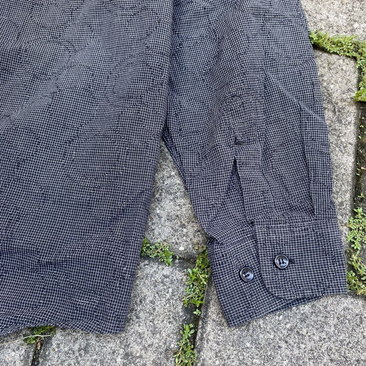 Issey Miyake 2000s Luis Chavlon Dark Grey Button Up Shirt Size US M / EU 48-50 / 2 - 7 Thumbnail