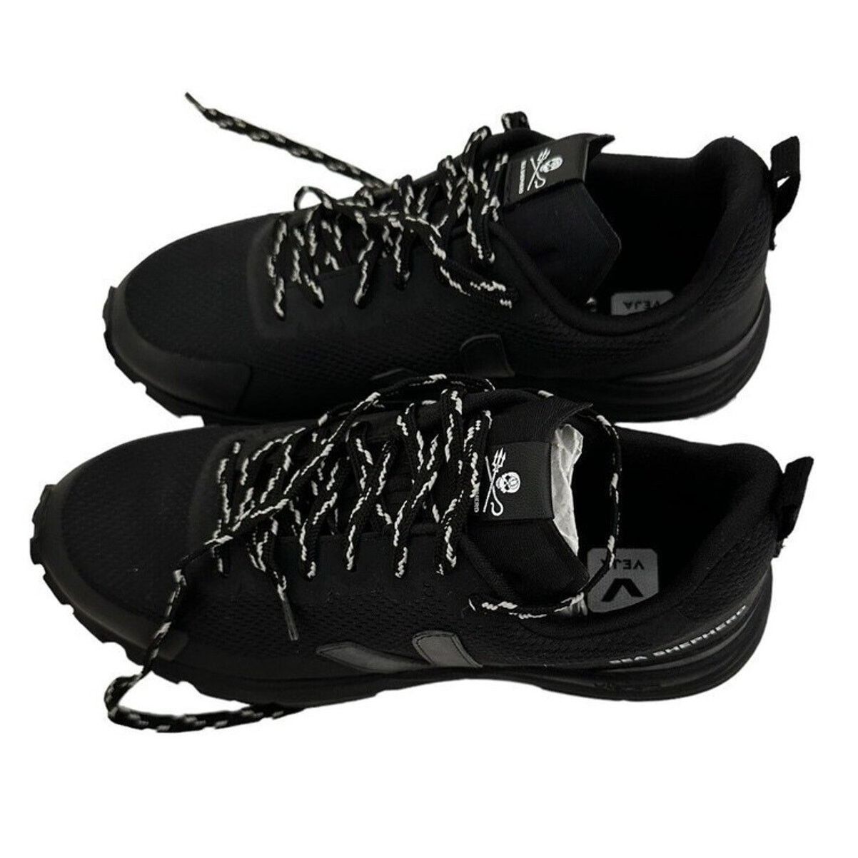 Veja Veja × Sea Shepherd Sneaker 22A Black Size 9 Women Size US 9 / IT 39 - 3 Thumbnail