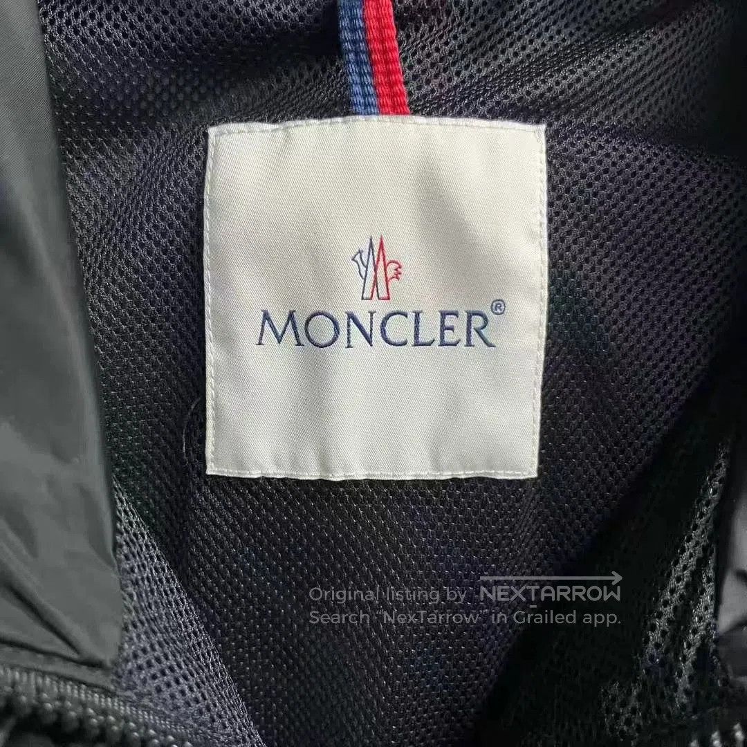 Moncler Moncler Solid Zip Hooded Long. Size XL / US 12-14 / IT 48-50 - 2 Thumbnail