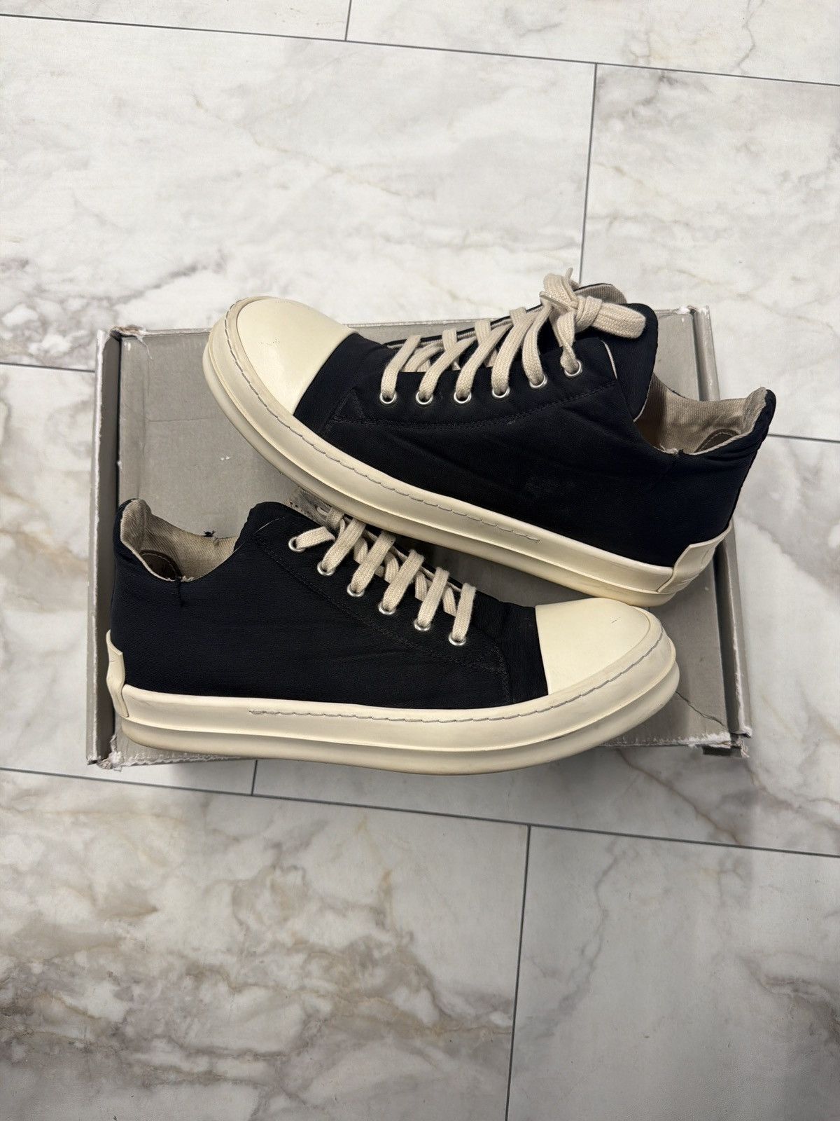 Rick Owens Rick Owens DRKSHDW black denim low Size US 9 / EU 42 - 1 Thumbnail