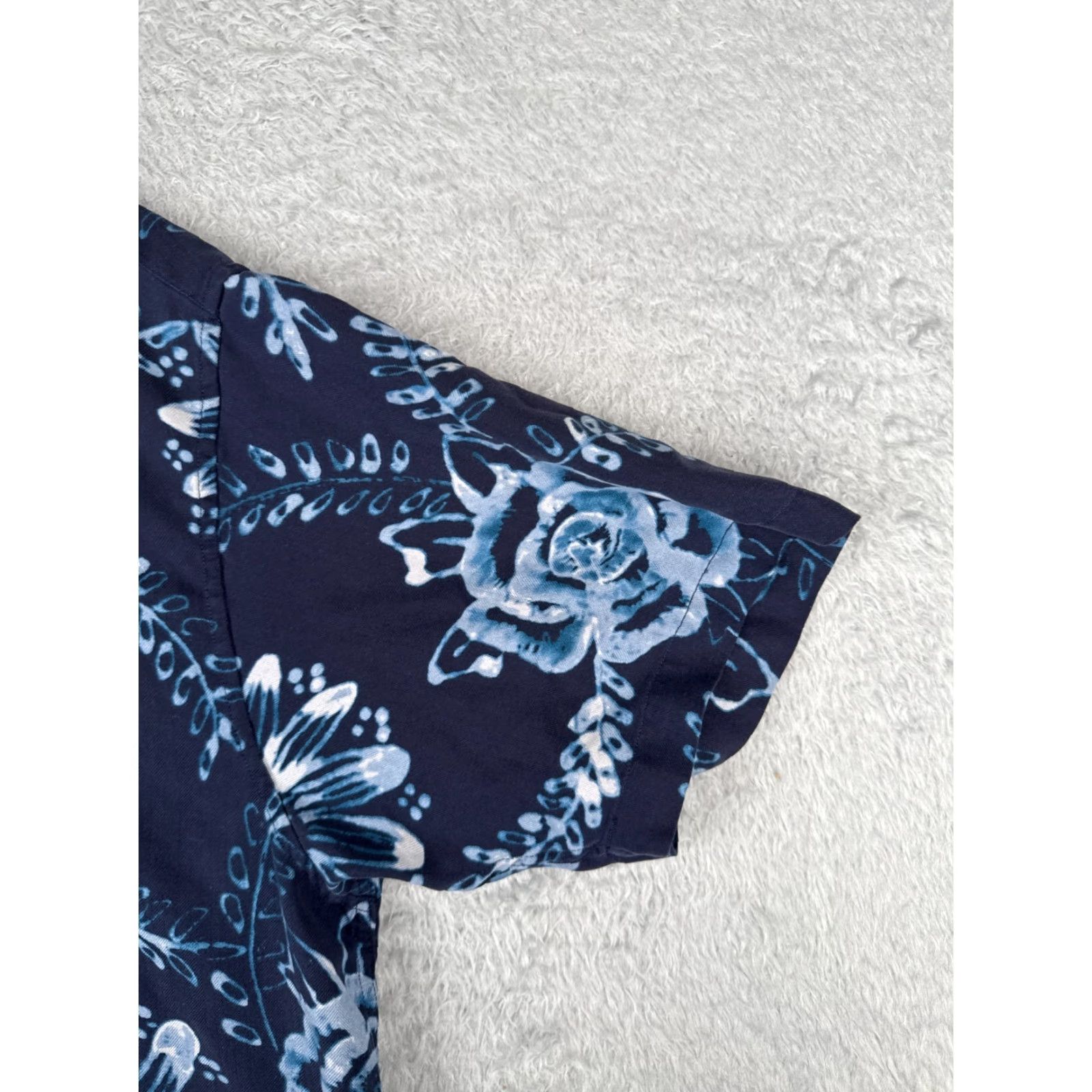 Nautica Nautica Shirt Men 2XL Blue Floral Silk Short Sleeve Button-Up Vacation Beach Aloha 90s Mens Size US XXL / EU 58 / 5 - 2 Thumbnail
