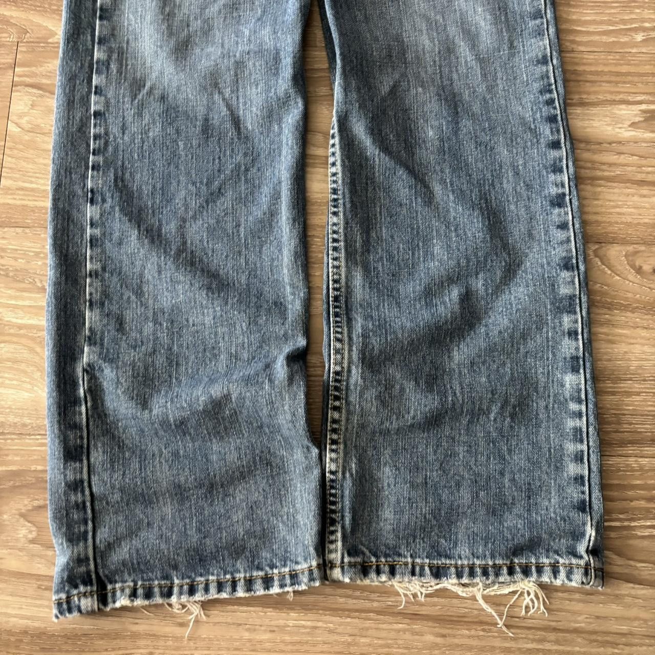 Levi's Crazy Vintage Y2K/2000s Levis Medium Wash Essential Denim Jeans! 32x33 Size US 32 / EU 48 - 6 Thumbnail