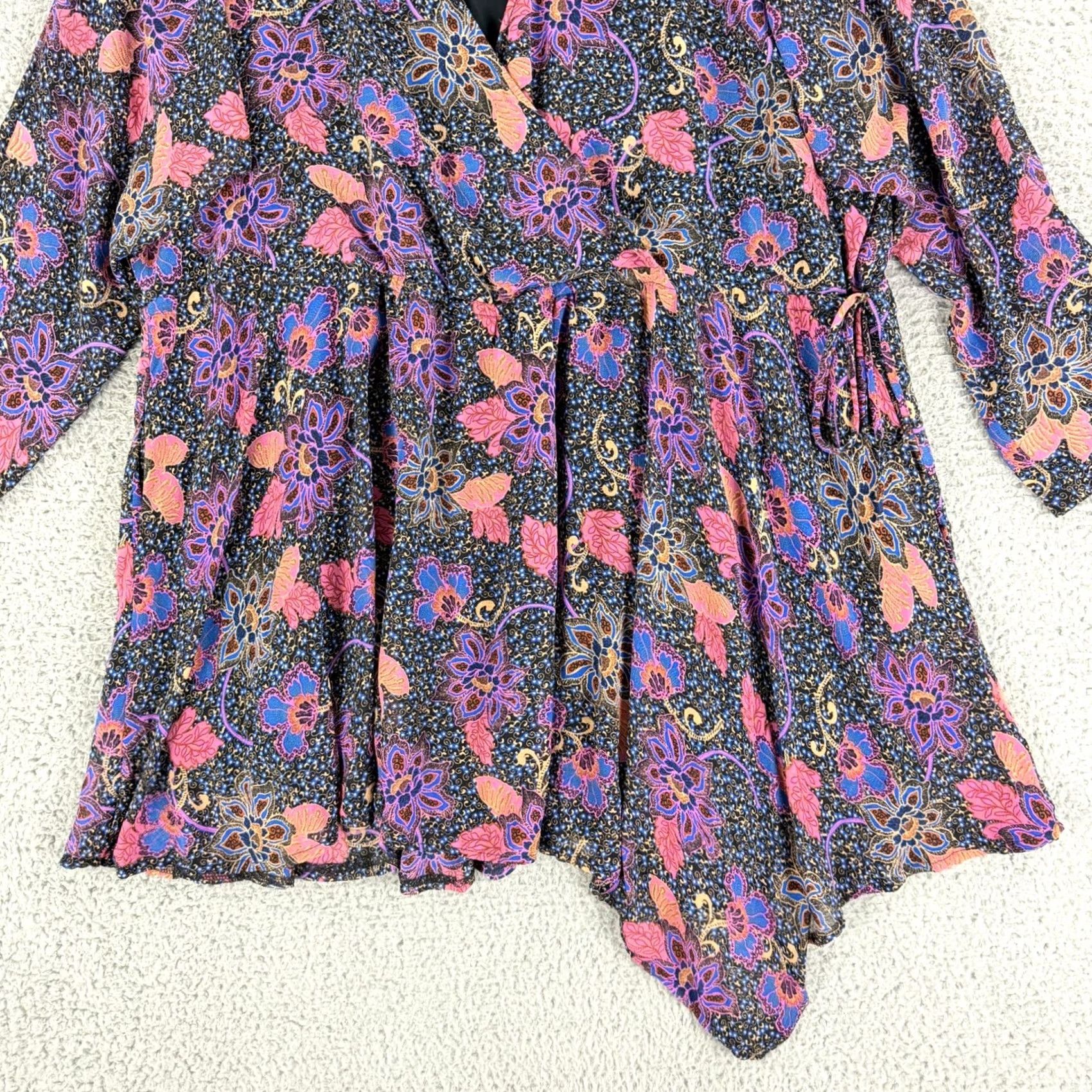Free People VINTAGE Free People Mini Dress Womens M Black Floral Boho Wrap V-Neck OB1418794 Size M / US 6-8 / IT 42-44 - 4 Thumbnail