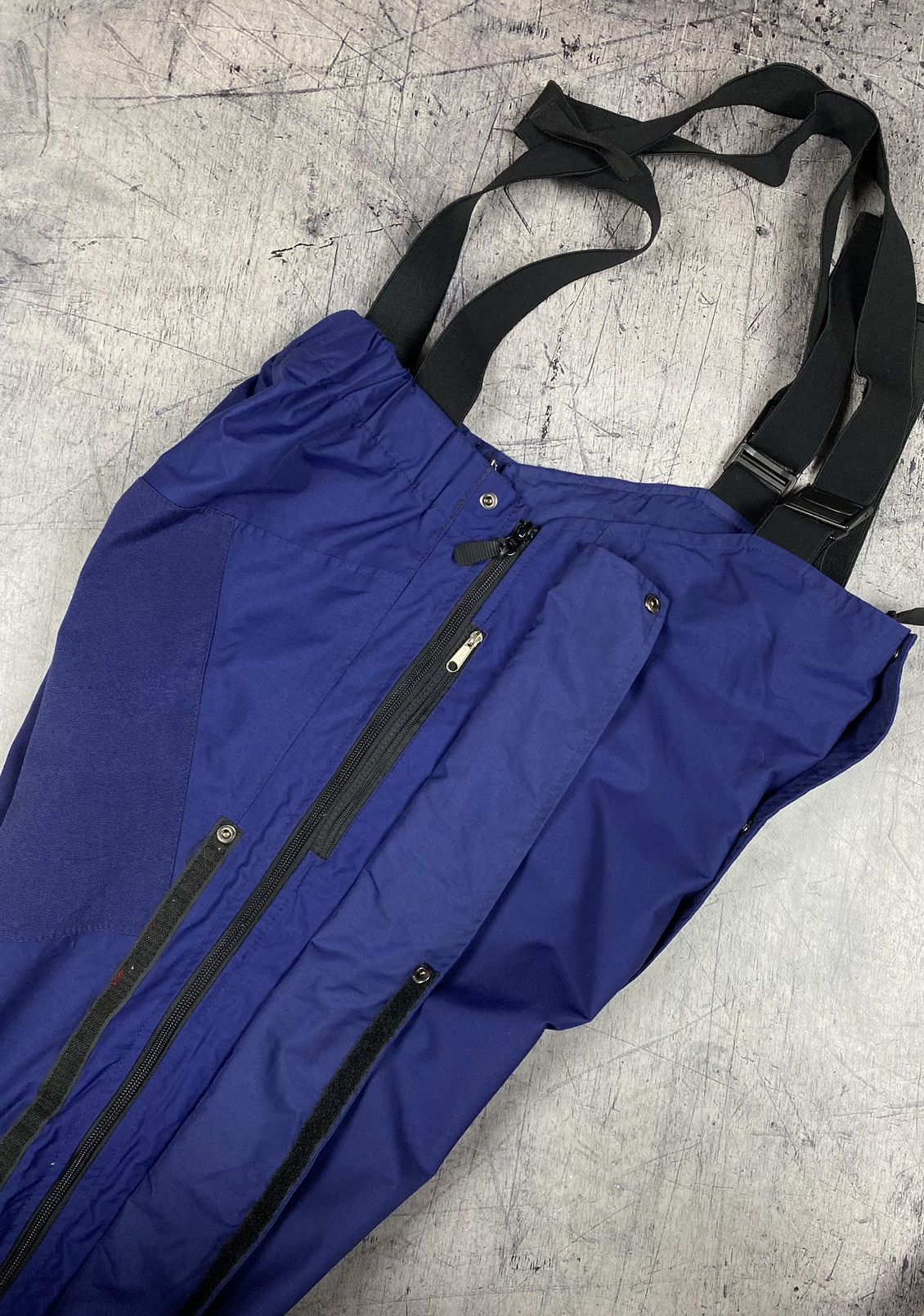 Berghaus Vintage Berghaus Extreme 7000 Gore Tex Ski Pants Size US 31 - 10 Thumbnail