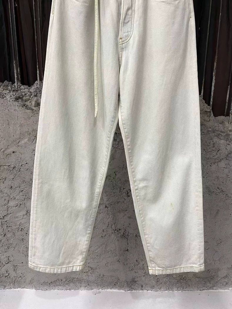 Acne Studios Acne Studios White straight-leg jeans Size US 26 / EU 42 - 4 Thumbnail