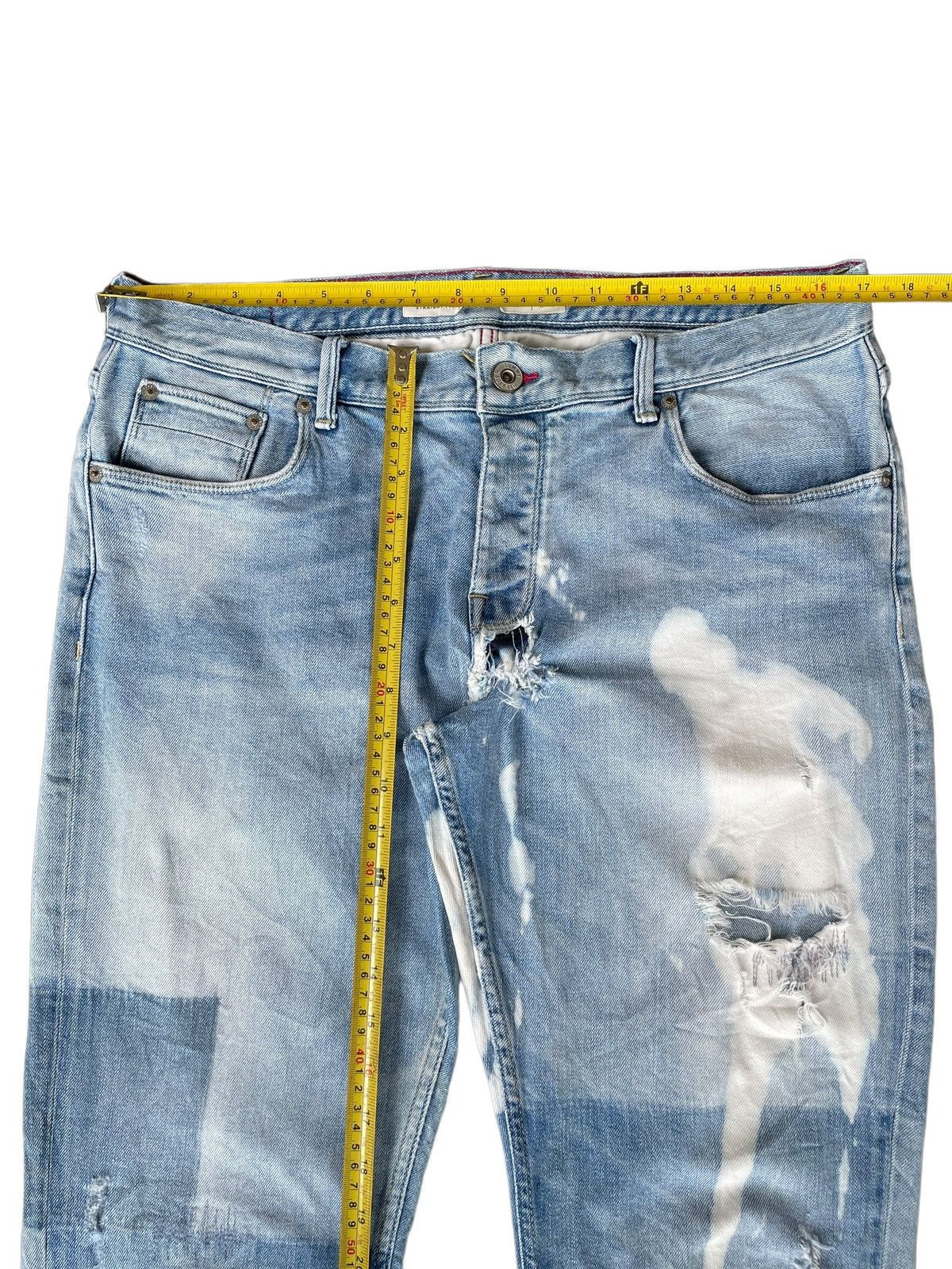 Tommy Hilfiger Tommy Hilfiger Bleached Wash Distressed Patches Style Jeans Size US 34 / EU 50 - 17 Thumbnail