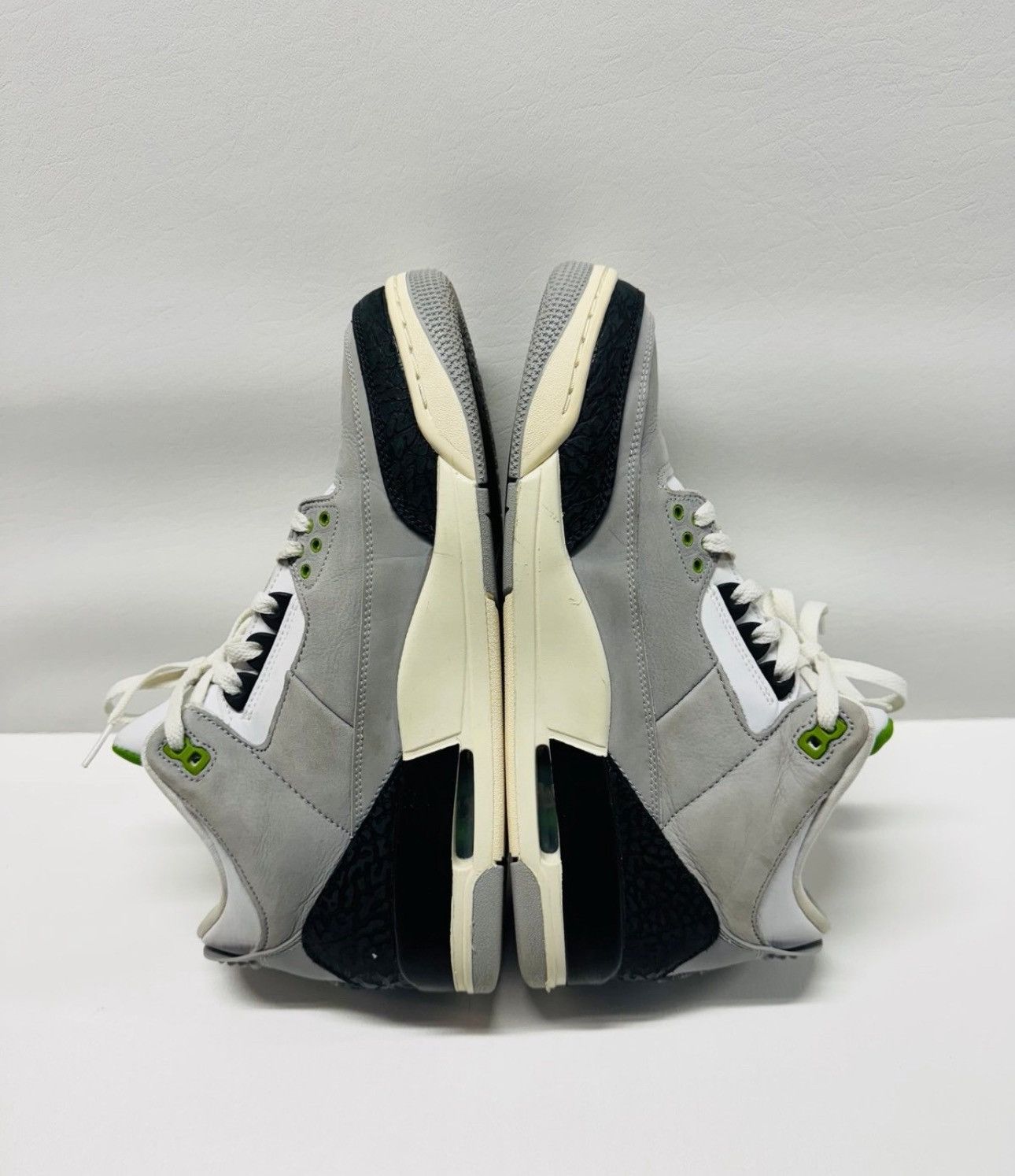 Jordan Brand Nike Air Jordan 3 Retro Chlorophyll Size US 10.5 / EU 43-44 - 3 Thumbnail