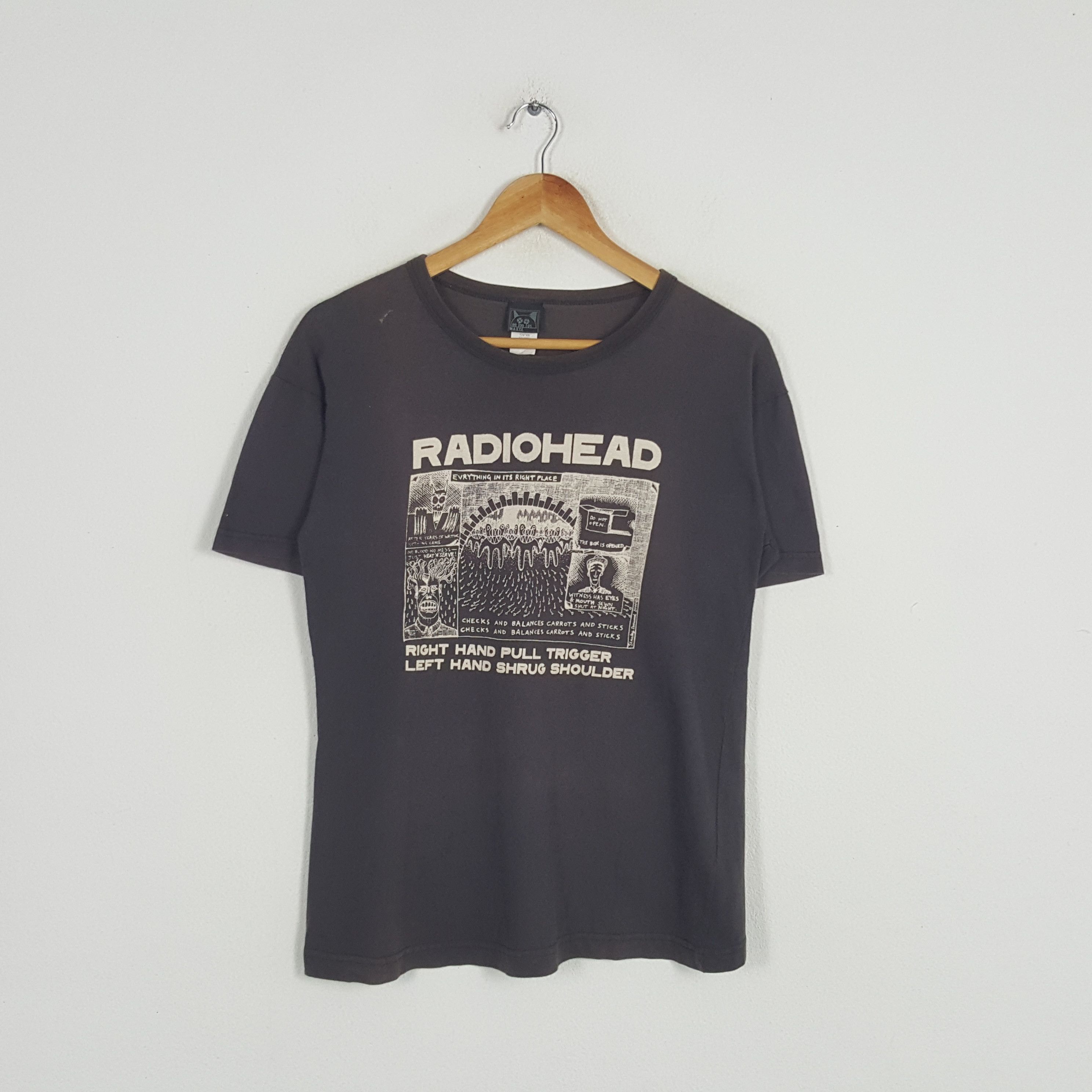 Band Tees × Vintage Vintage RADIOHEAD English Album Rock Band Tshirt Size US M / EU 48-50 / 2 - 1 Thumbnail