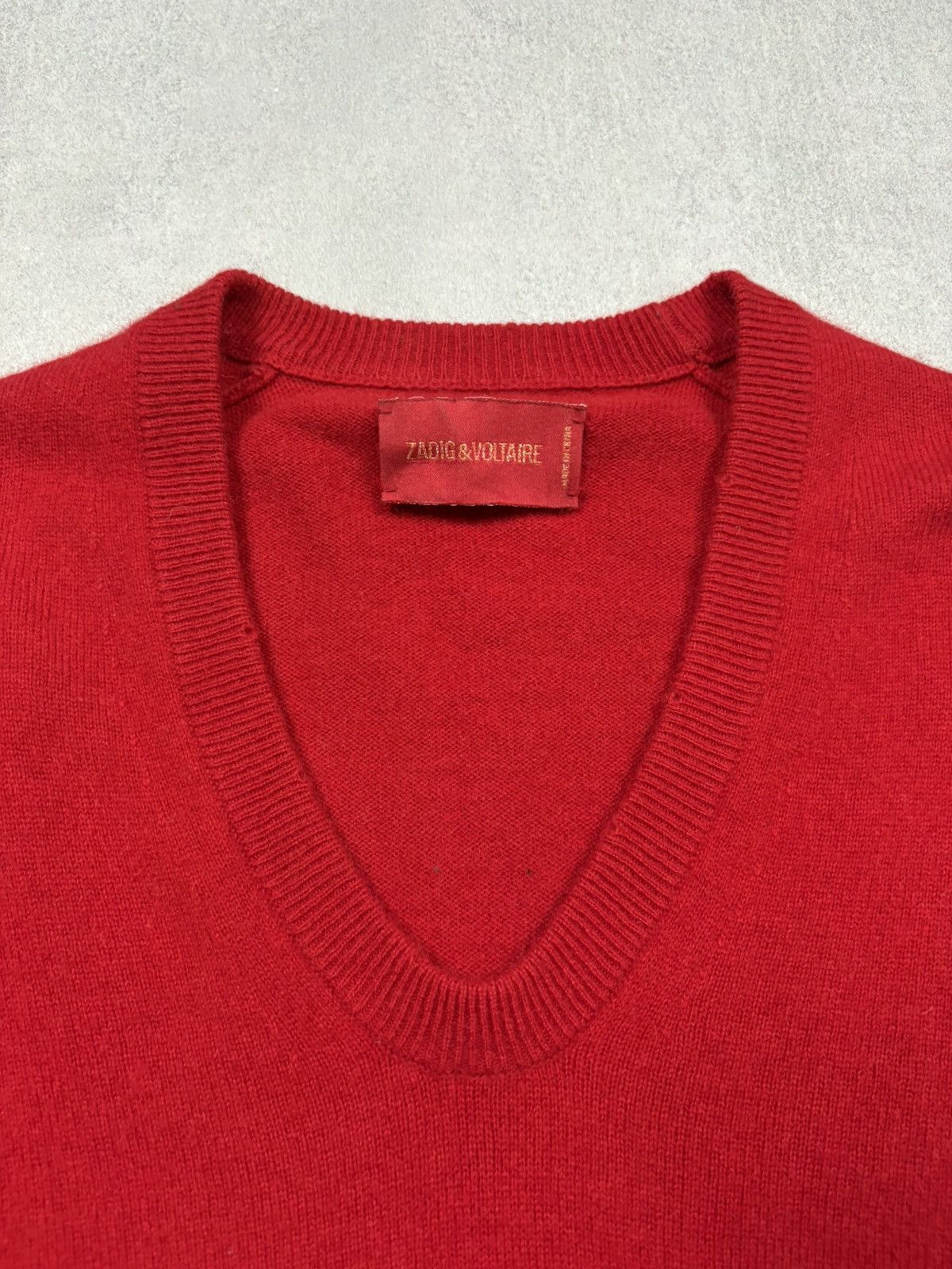 Zadig & Voltaire Zadig & Voltaire Cashmere V-Neck Women’s XS Red Knit Sweater Size XS / US 0-2 / IT 36-38 - 5 Thumbnail