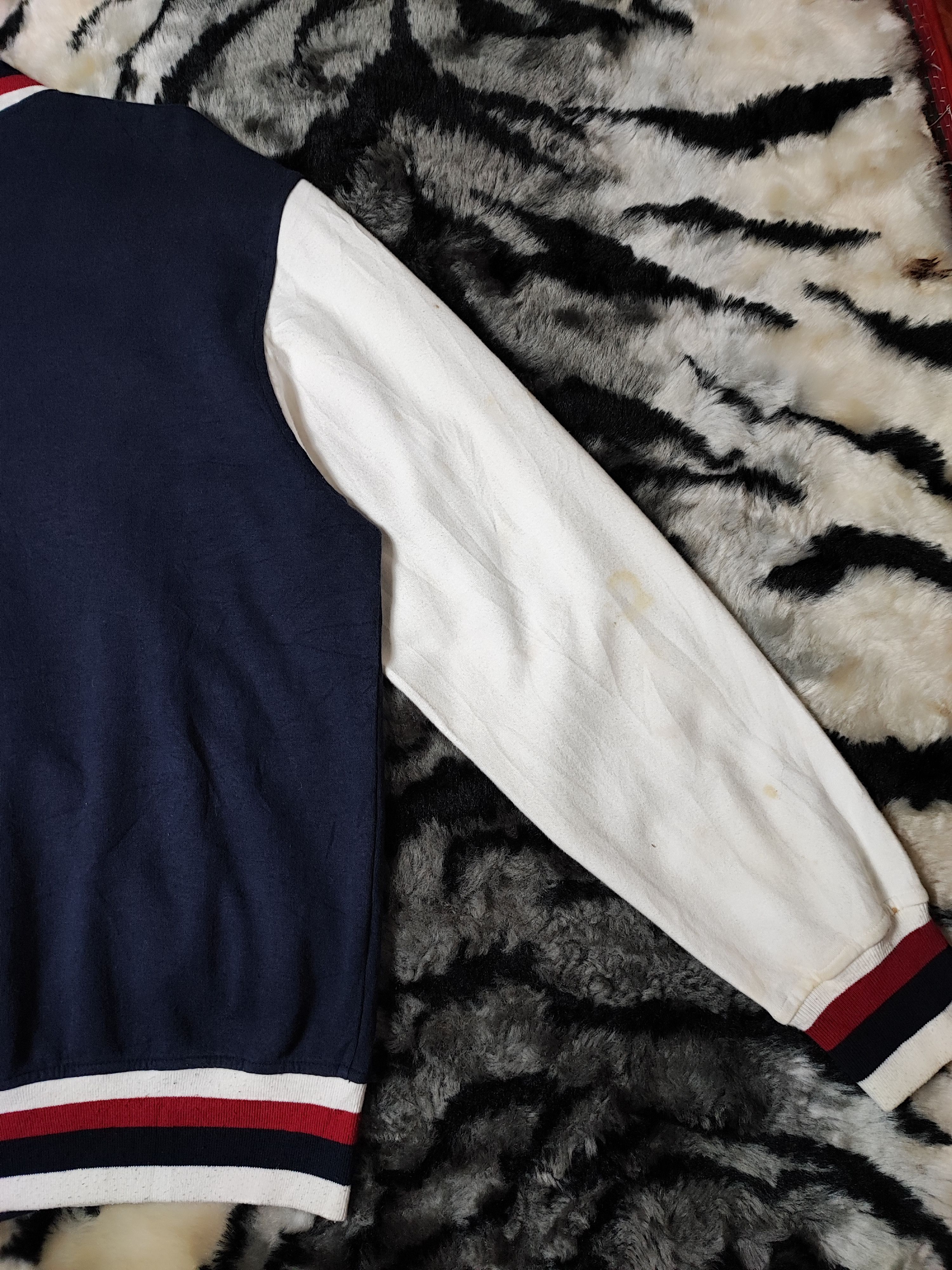 Japanese Brand Varsity ills Big Logo Size US L / EU 52-54 / 3 - 10 Thumbnail
