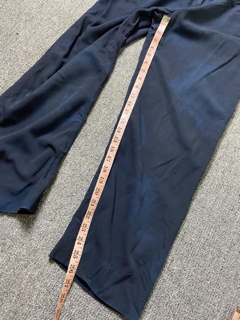 Giorgio Armani Giorgio Armani Relaxed Fit Trousers (198) Size US 27 - 6 Thumbnail