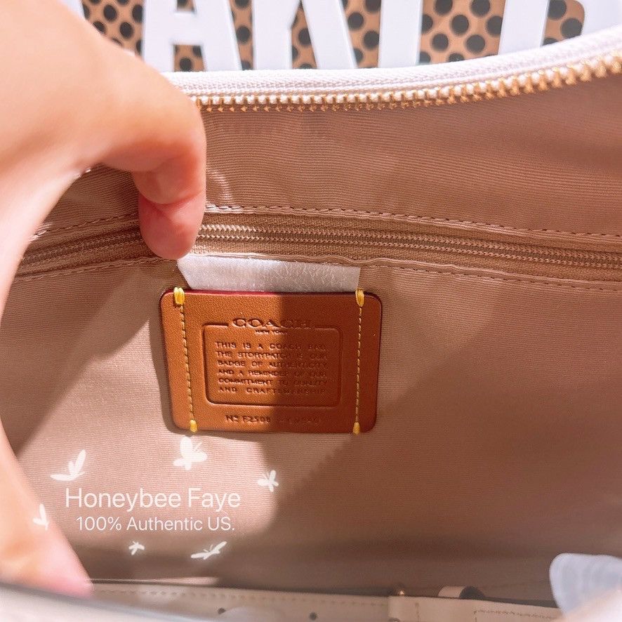 Coach Teri Hobo Bag In Signature Canvas CV940 Size ONE SIZE - 5 Thumbnail