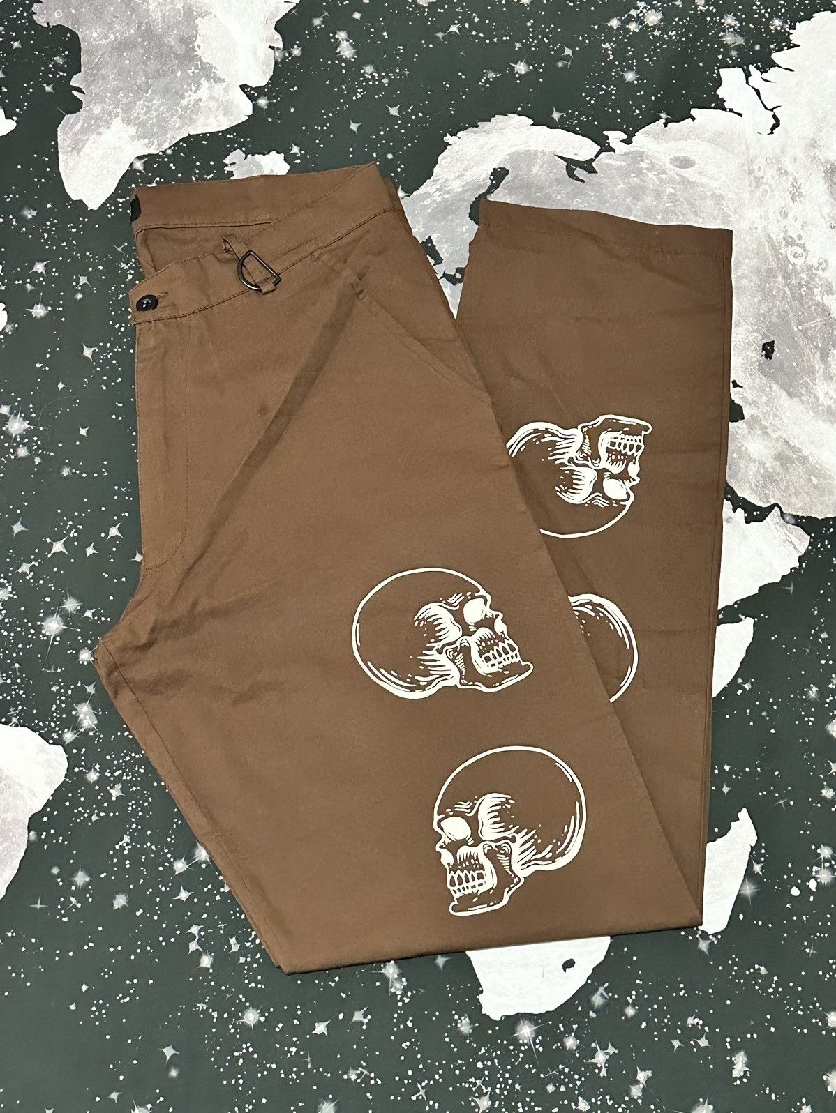 Boohoo BoohooMan Brown Chino Skull Print Pants Size US 28 / EU 44 - 3 Thumbnail