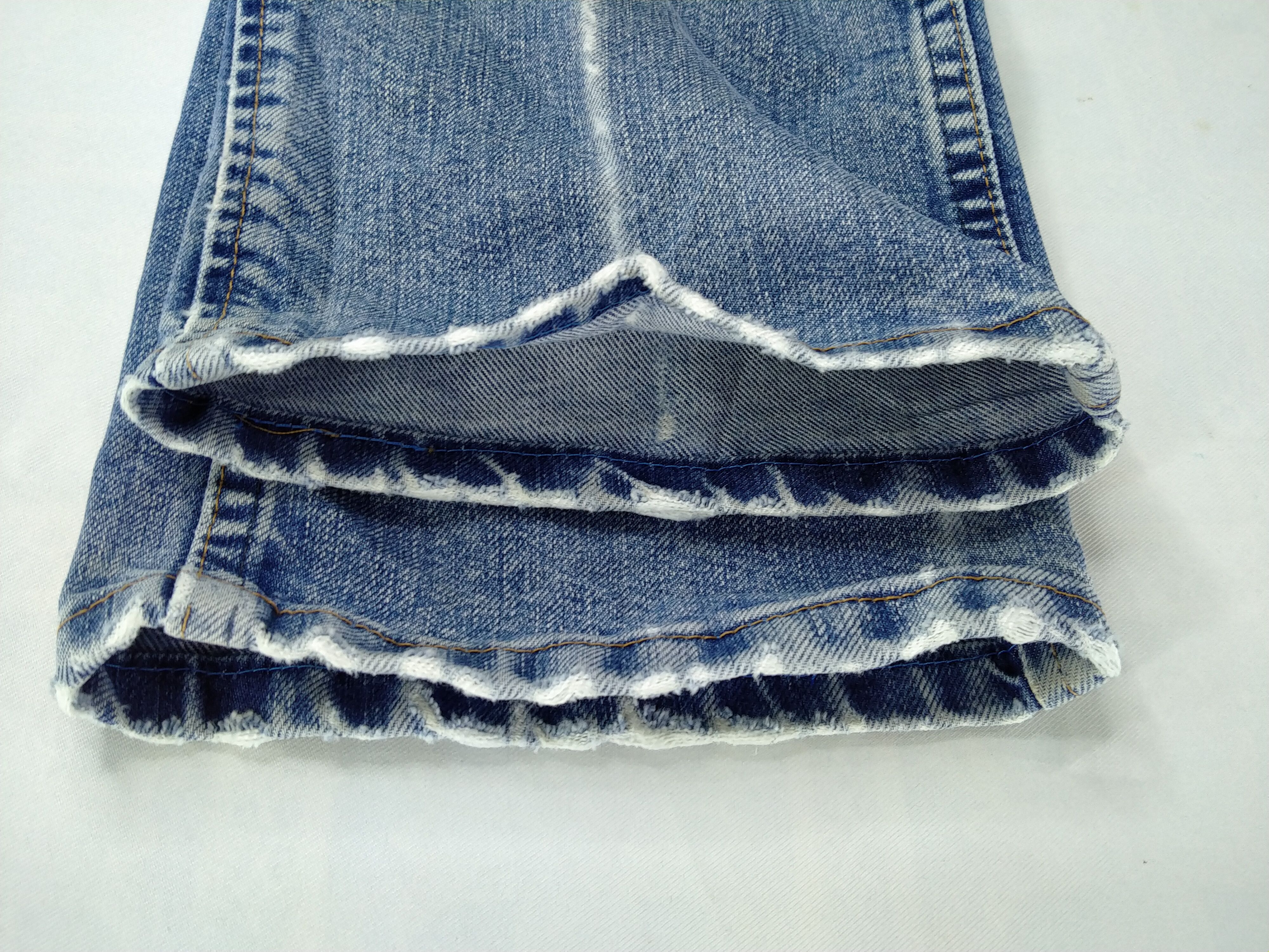 Wrangler Wrangler Distressed Denim 30 x 33 -JN497 Size US 30 / EU 46 - 13 Thumbnail