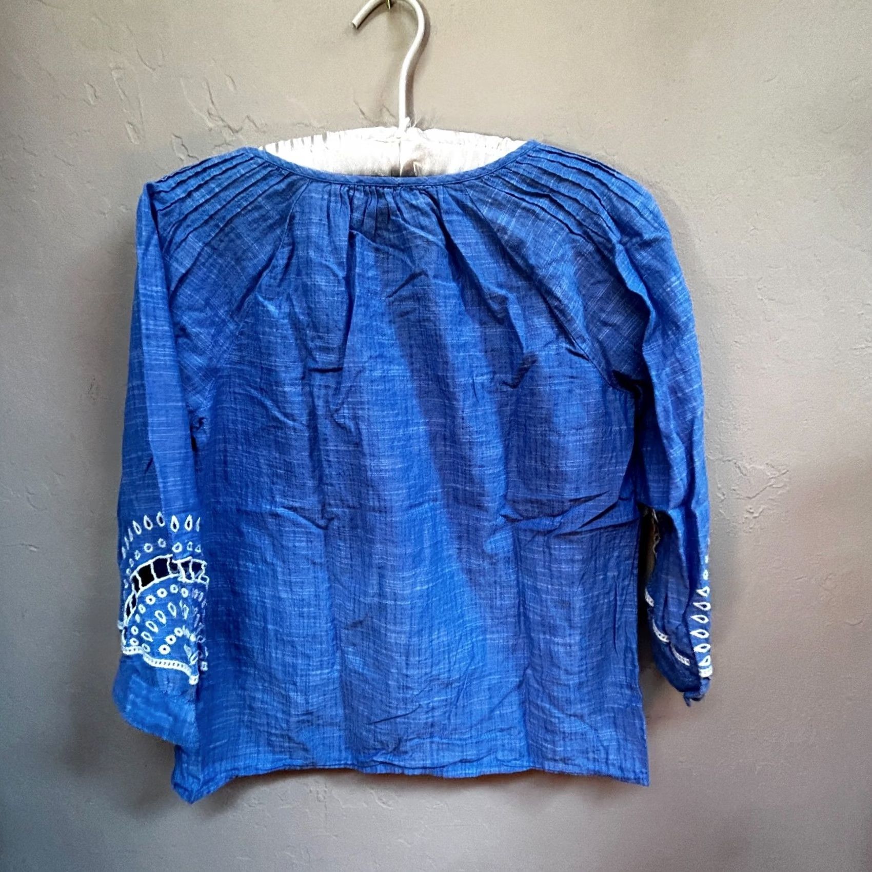 Talbots Talbots Petite Blue White Embroidered Tassel Tie Top Blouse 3/4 Sleeve Women Size S / US 4 / IT 40 - 2 Thumbnail