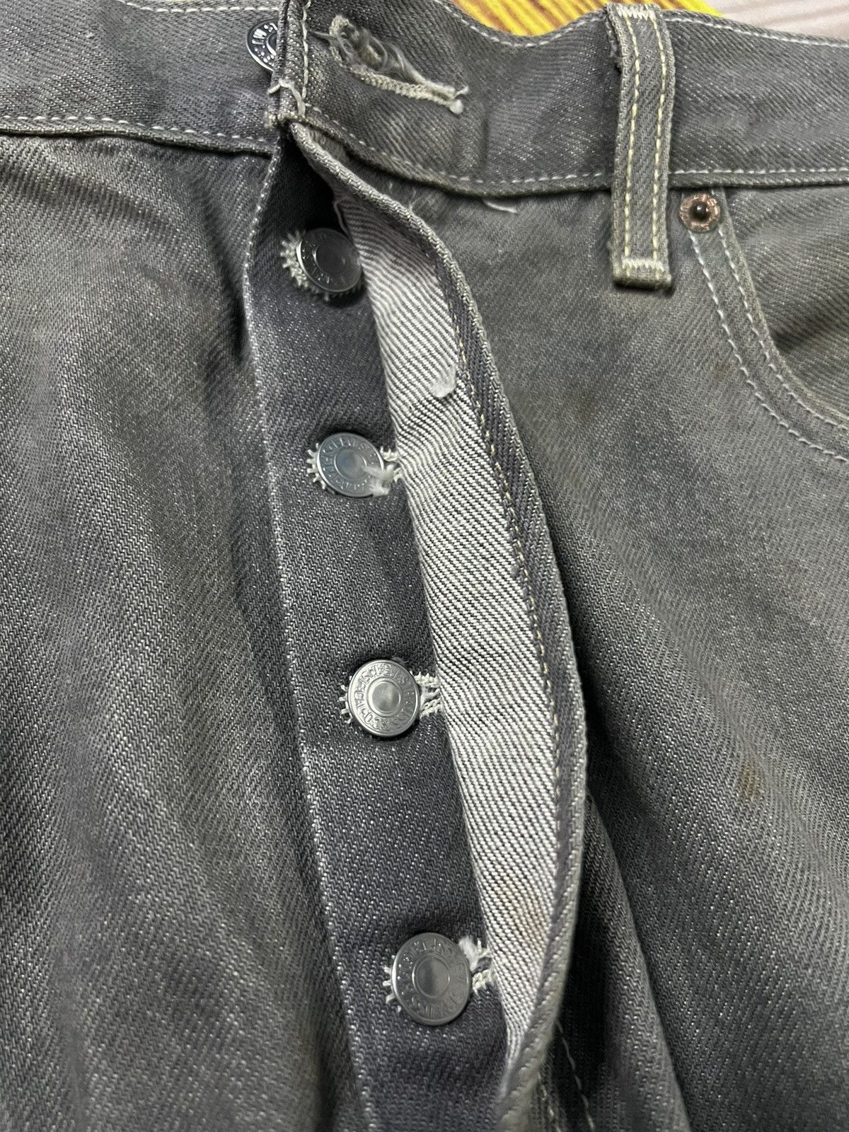 Levi's × Levi's Vintage Clothing VINTAGE LEVIS 501 DISTRESSED JEANS Size US 34 / EU 50 - 6 Thumbnail