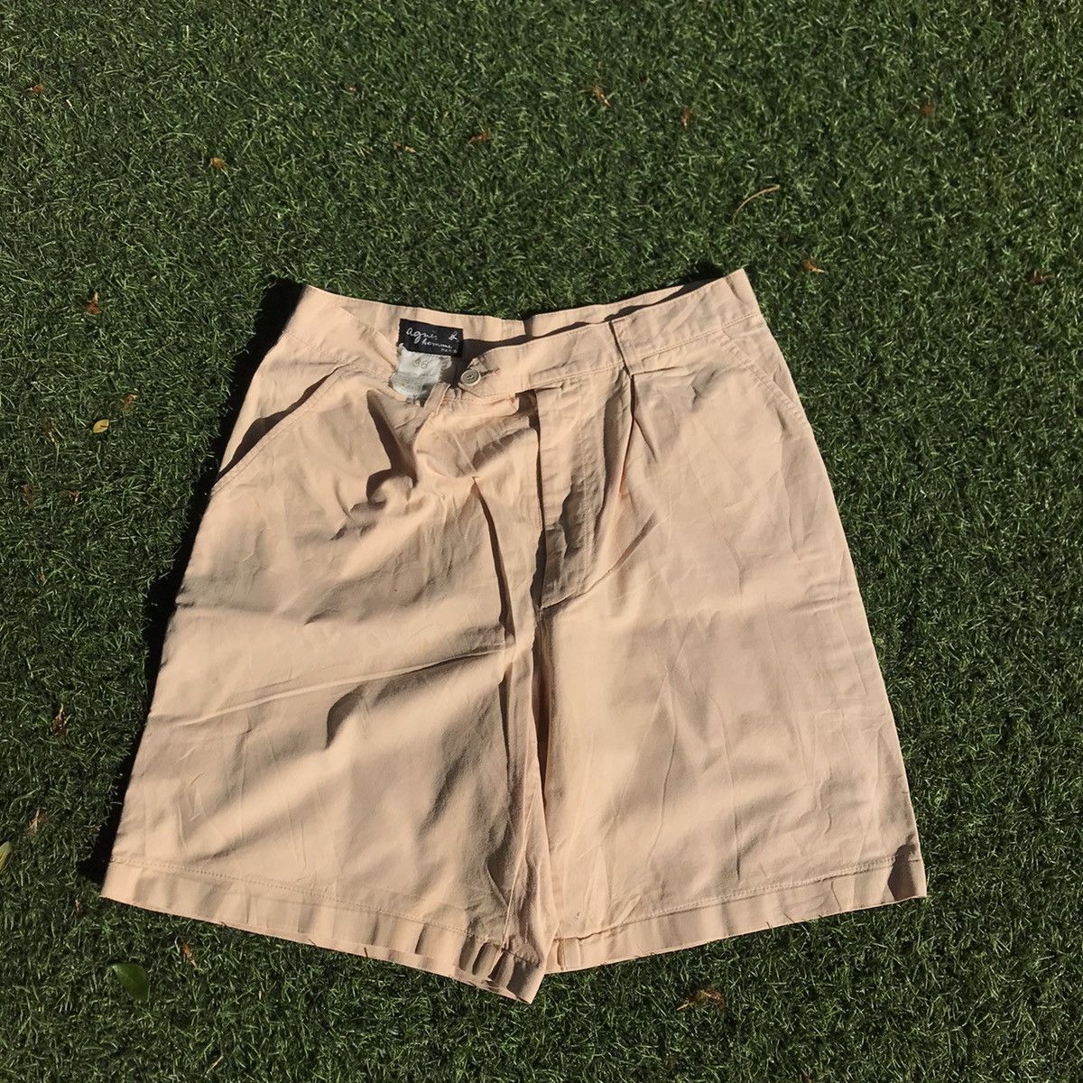 Designer × agnes b. Vintage Agnes B France Short pants khaki khakis beige Size US 34 / EU 50 - 13 Thumbnail