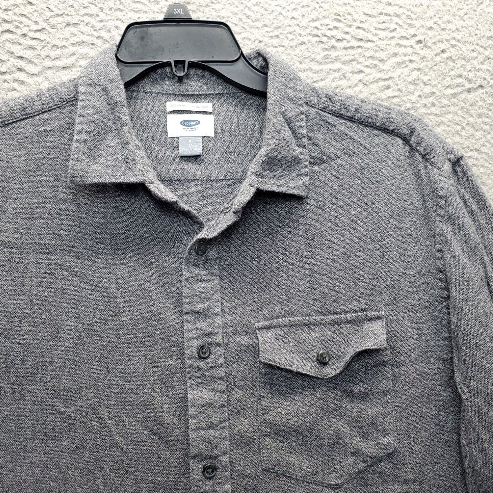 Old Navy Old Navy Coupe Standard Shirt: Men XL Gray Button-Up, Long Sleeve, Regular Fit Size US XL / EU 56 / 4 - 3 Thumbnail