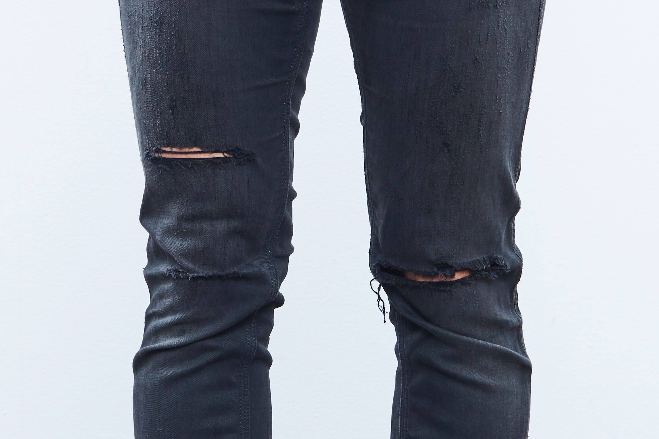 Acne Studios Acne Studios Ripped Skinny Jeans Size US 29 - 9 Thumbnail