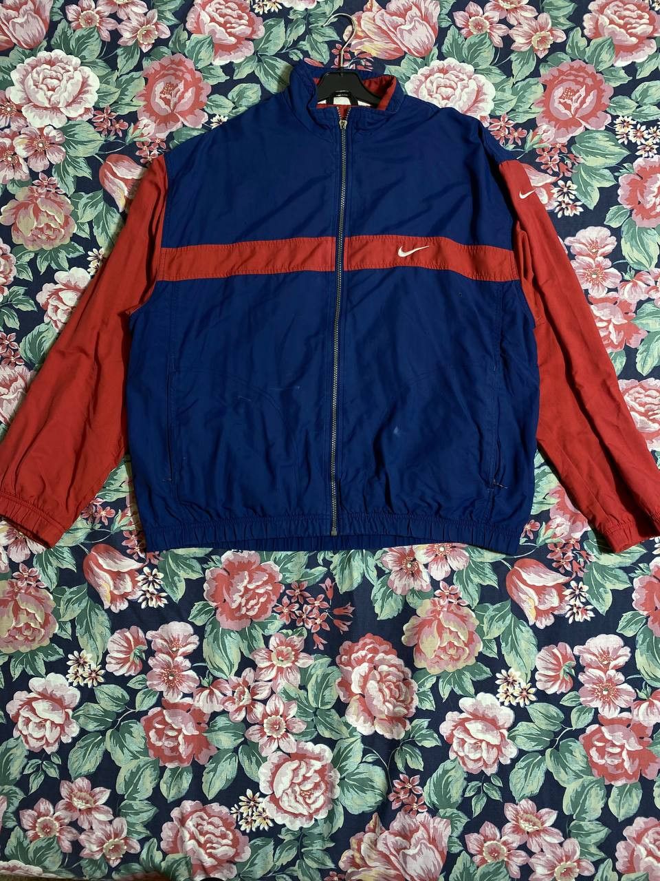 Nike × Vintage 90s Nike Swoosh Vintage Y2K Oversized Windbreaker Jacket Size US L / EU 52-54 / 3 - 17 Thumbnail