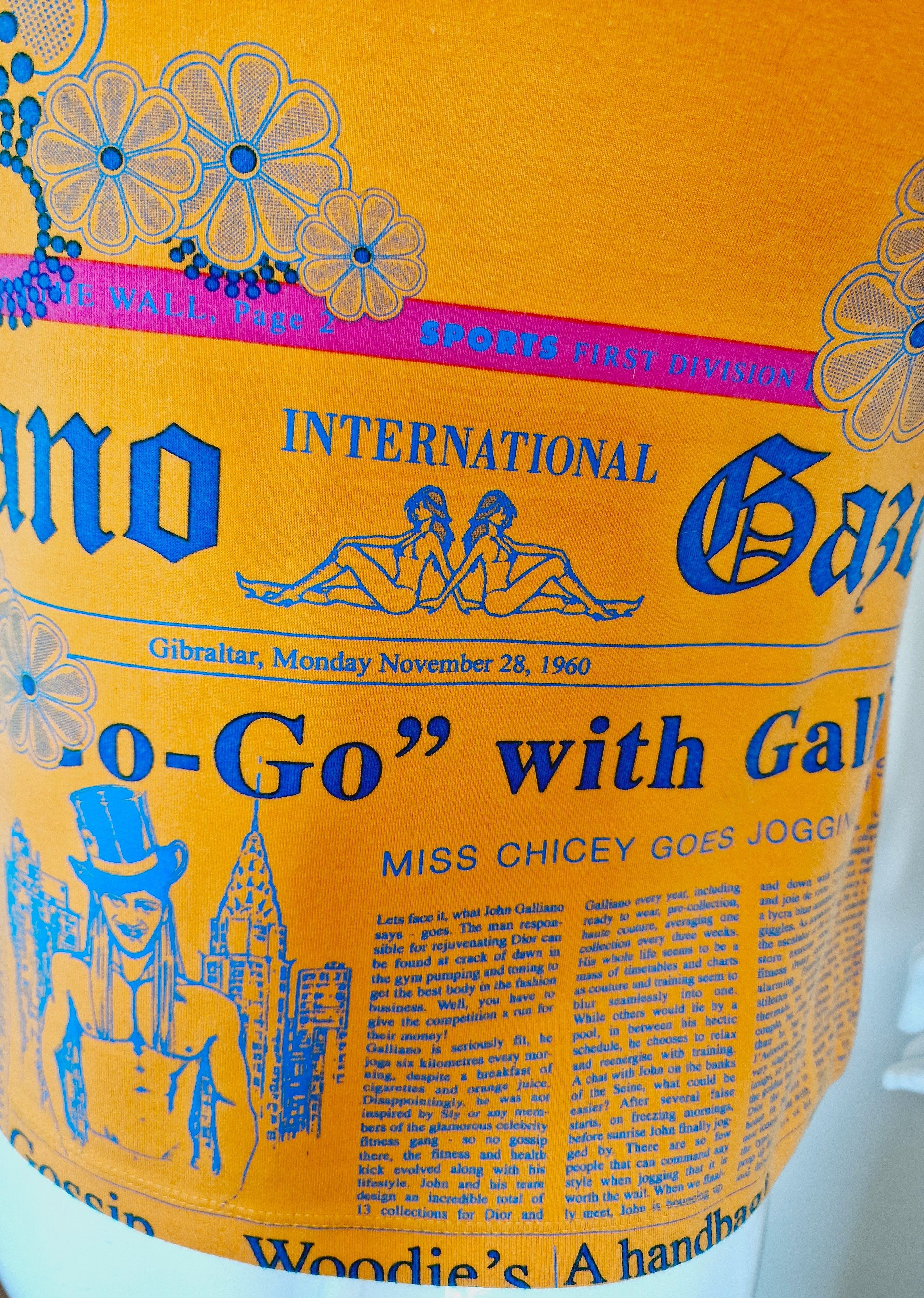 John Galliano John Galliano Silk Gazette Newspaper News Medium Top Tee Size M / US 6-8 / IT 42-44 - 6 Thumbnail