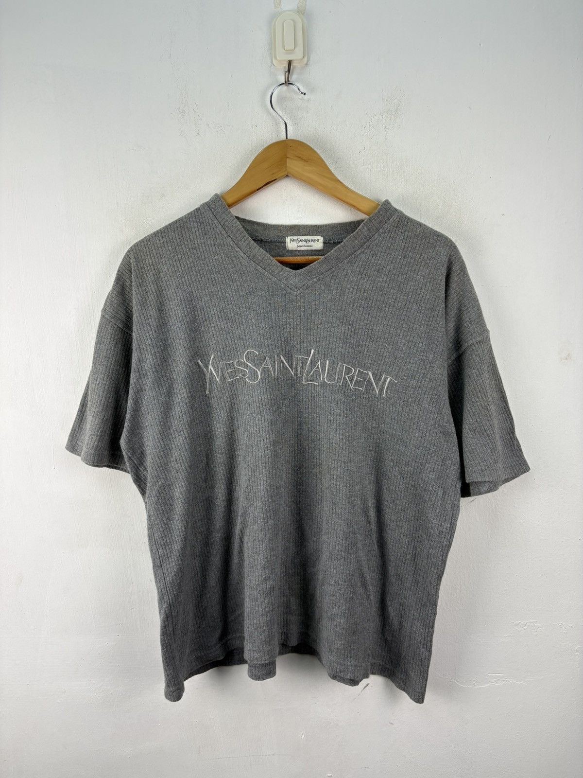 Yves Saint Laurent Vintage Yves Saint Laurent Boxy TShirt Size US L / EU 52-54 / 3 - 1 Thumbnail