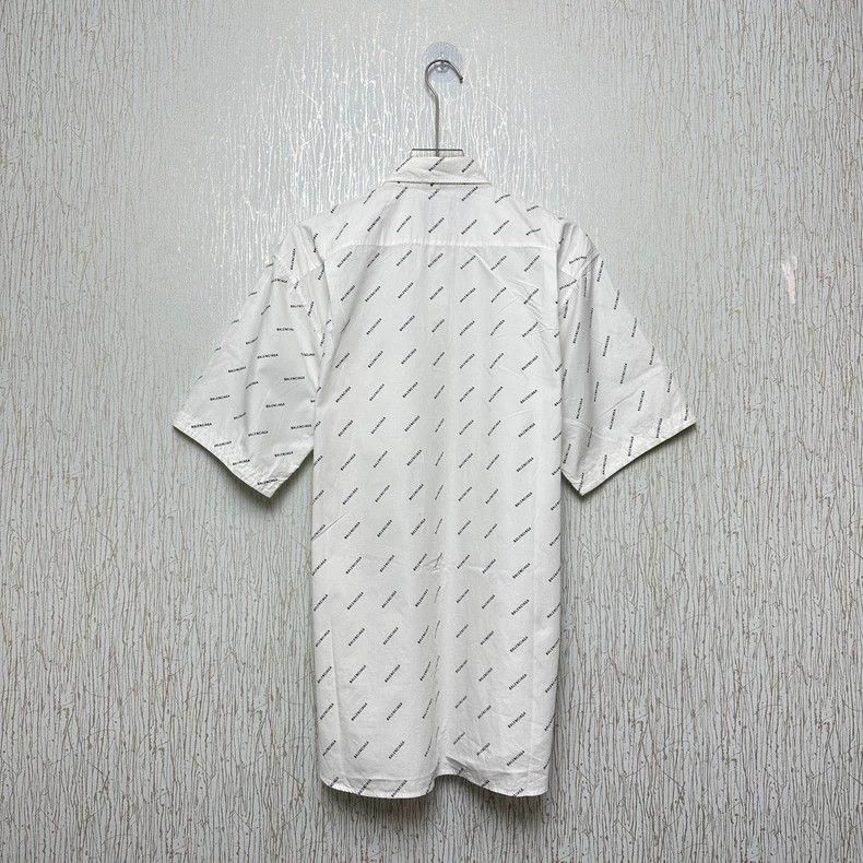Balenciaga Balenciaga size 38 White bullet screen shirt with short sle Size US M / EU 48-50 / 2 - 2 Thumbnail