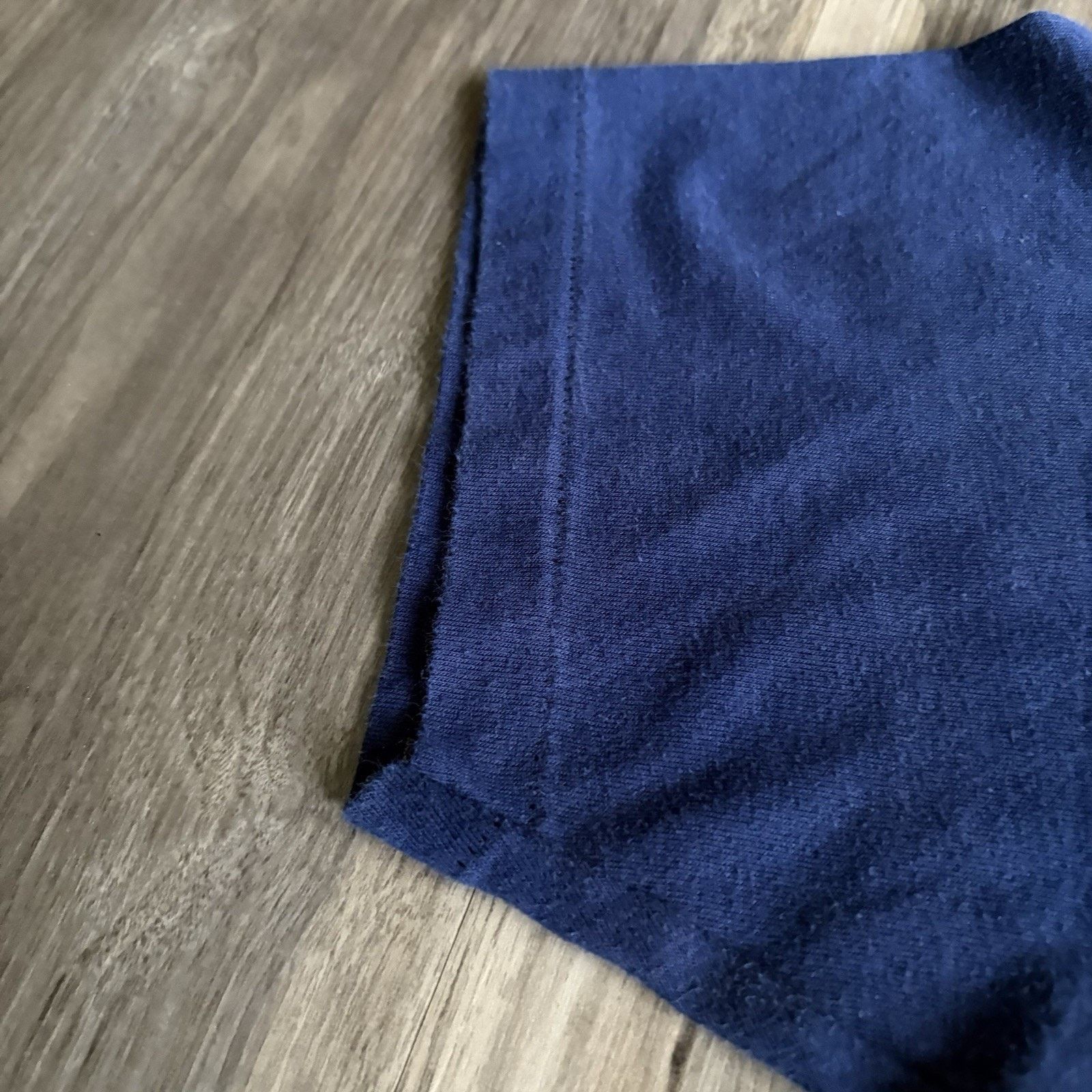 Vintage Vintage Paper Thin Blue T-Shirt Size M Blue 1980s Worn Size US M / EU 48-50 / 2 - 5 Thumbnail
