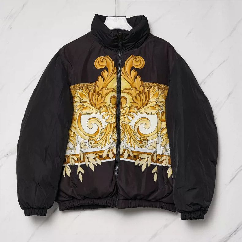 Versace Versace Men wear padded jackets on both sides Size US S / EU 44-46 / 1 - 5 Thumbnail