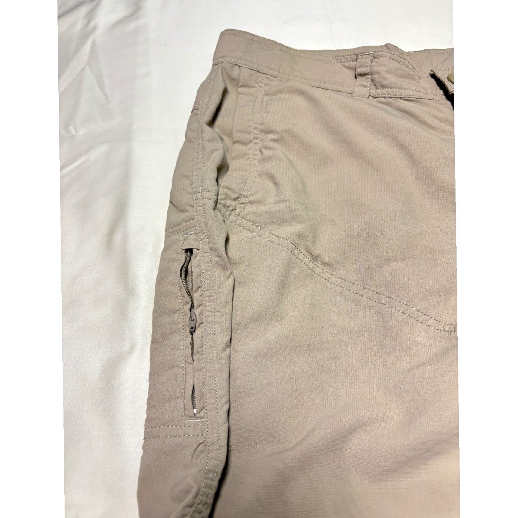 The North Face The North Face Mens Shorts Regular Tan Size 36 Cargo Casual Hiking Outdoor Nylon Cotton? Size US 36 / EU 52 - 4 Thumbnail